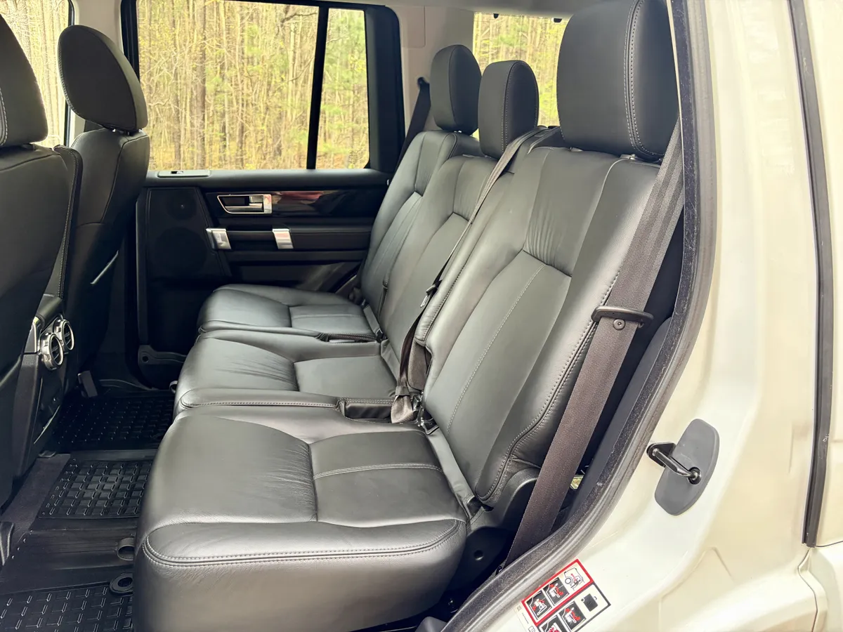 22k-Mile 2012 Land Rover LR4