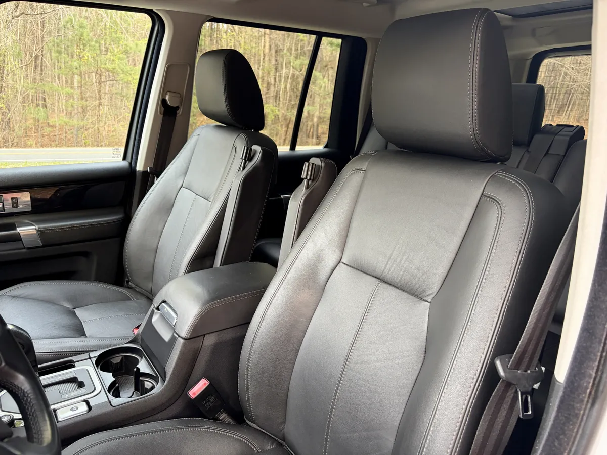 22k-Mile 2012 Land Rover LR4
