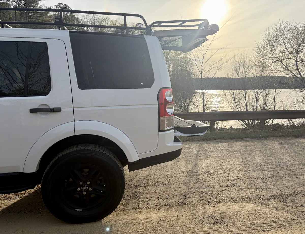 22k-Mile 2012 Land Rover LR4