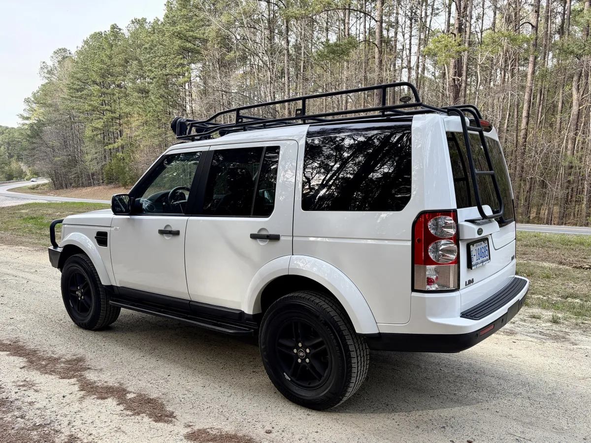 22k-Mile 2012 Land Rover LR4