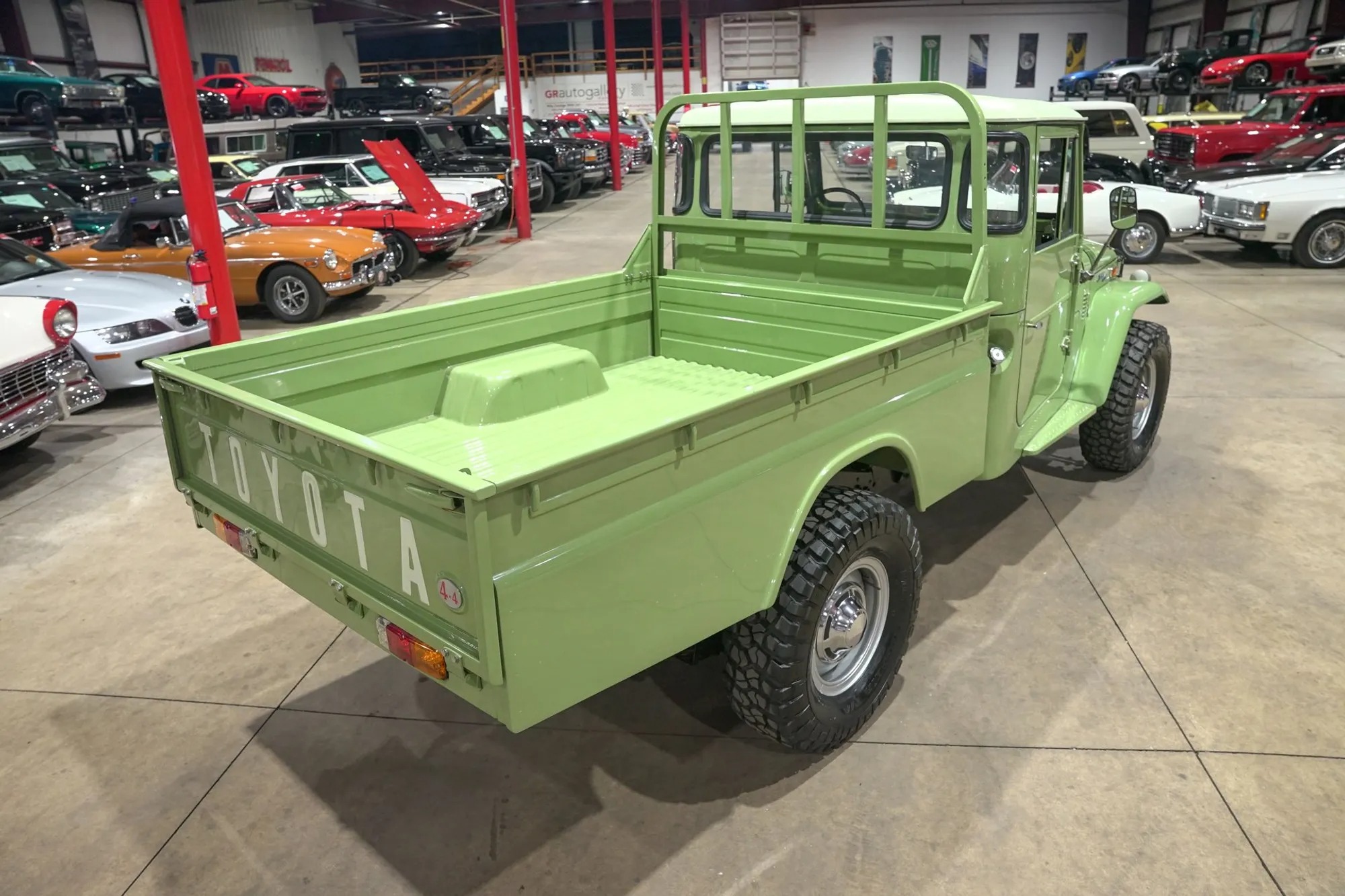 1974 Toyota Land Cruiser FJ45 - 2