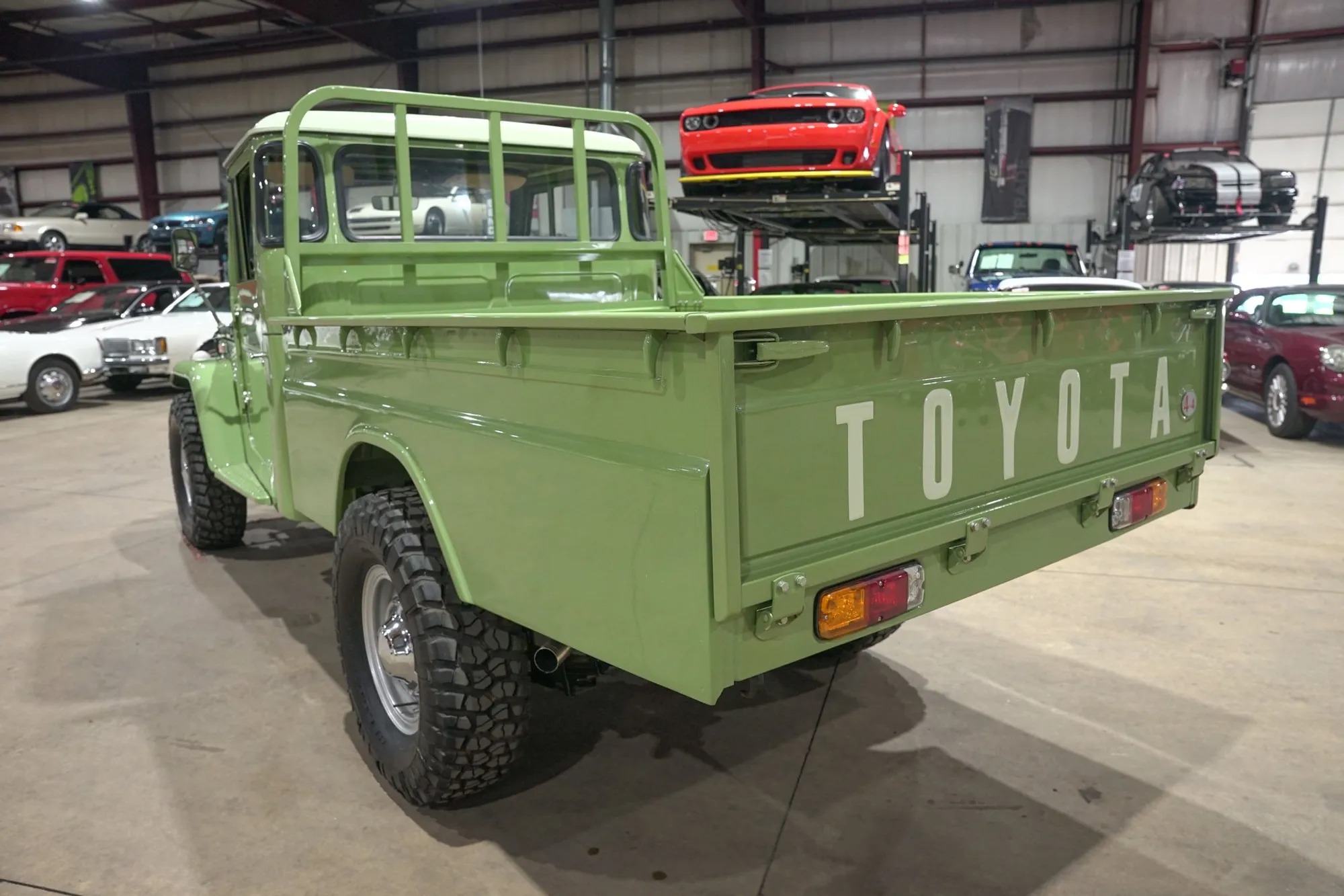 1974 Toyota Land Cruiser FJ45 - 5