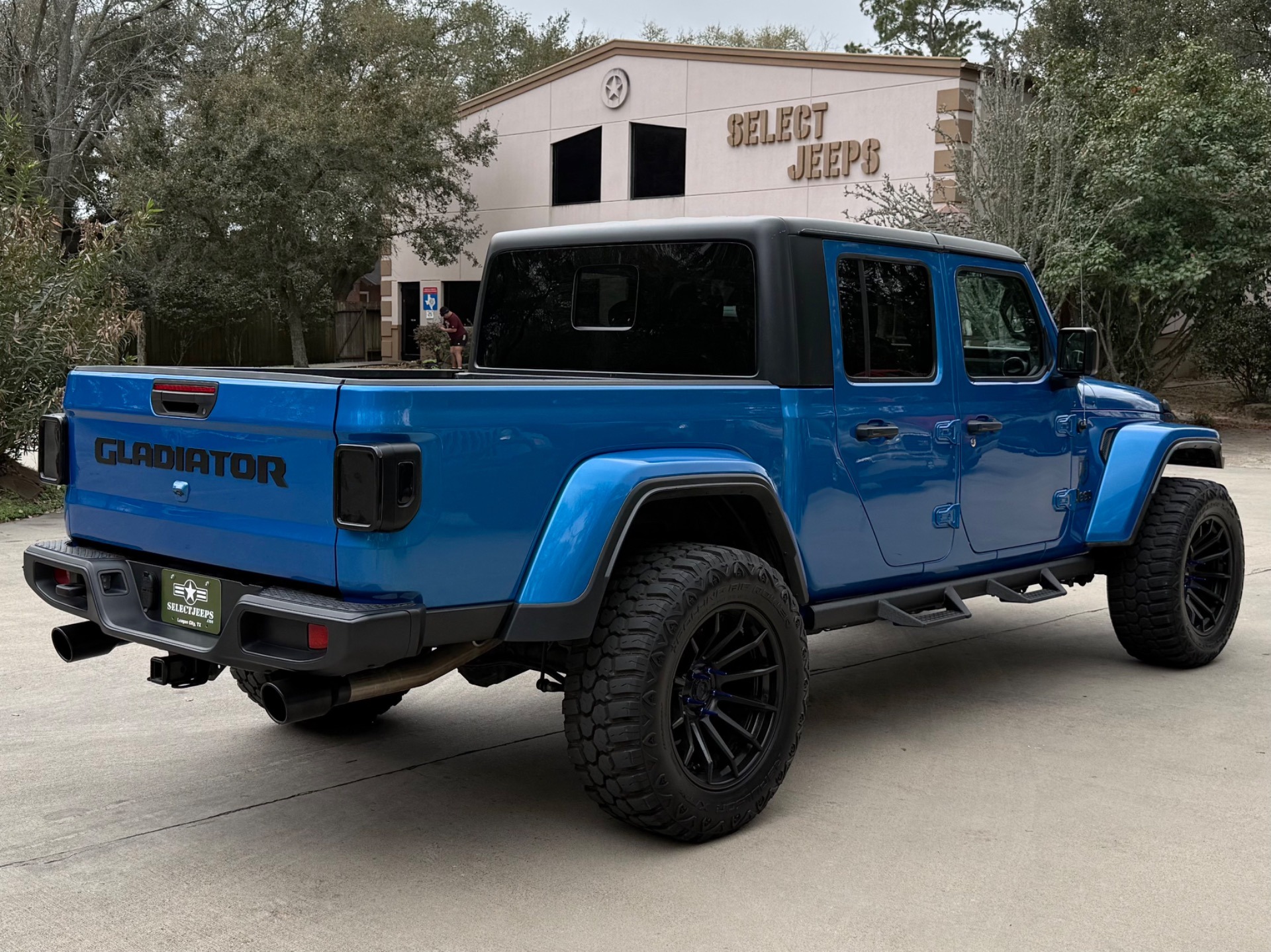2023 Jeep Gladiator Sport S - 3