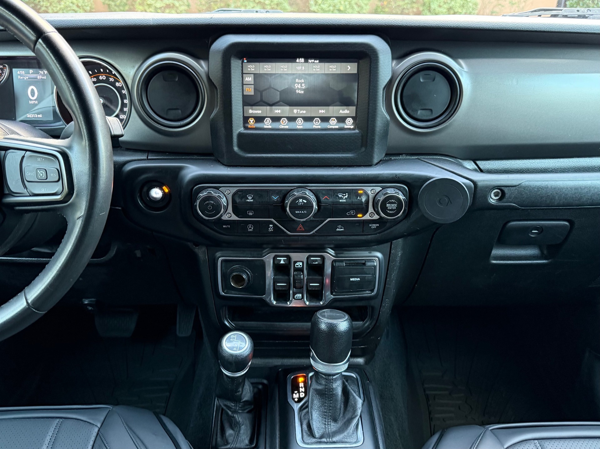 2023 Jeep Gladiator Sport S