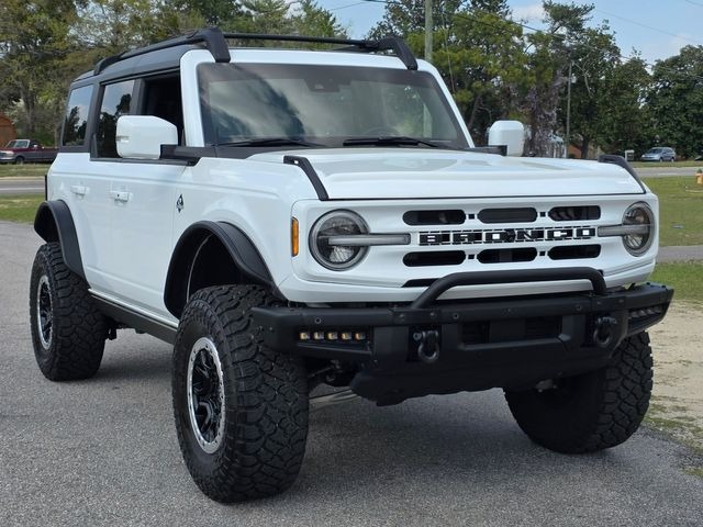 2022 Ford Bronco Outer Banks Advanced Sasquatch - 4