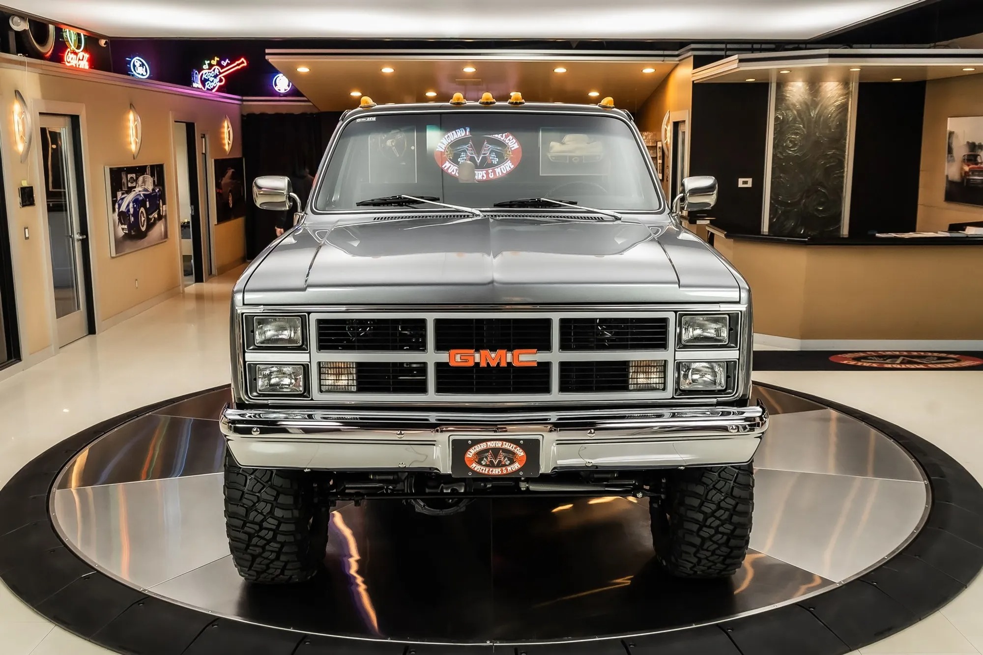 1983 GMC K2500 4×4 - 4