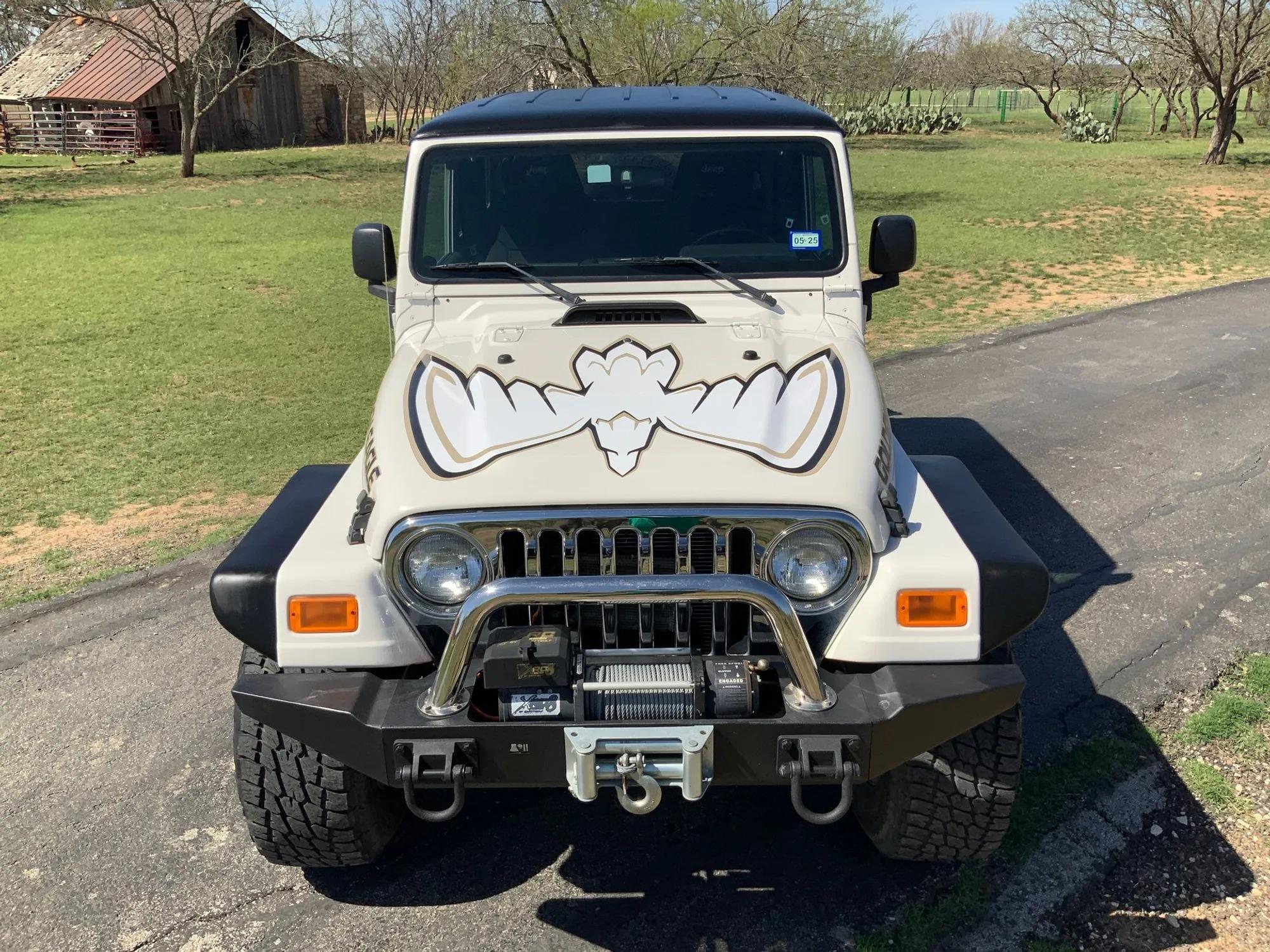 46k-Mile 2006 Jeep Wrangler Unlimited LJ Sport 4×4