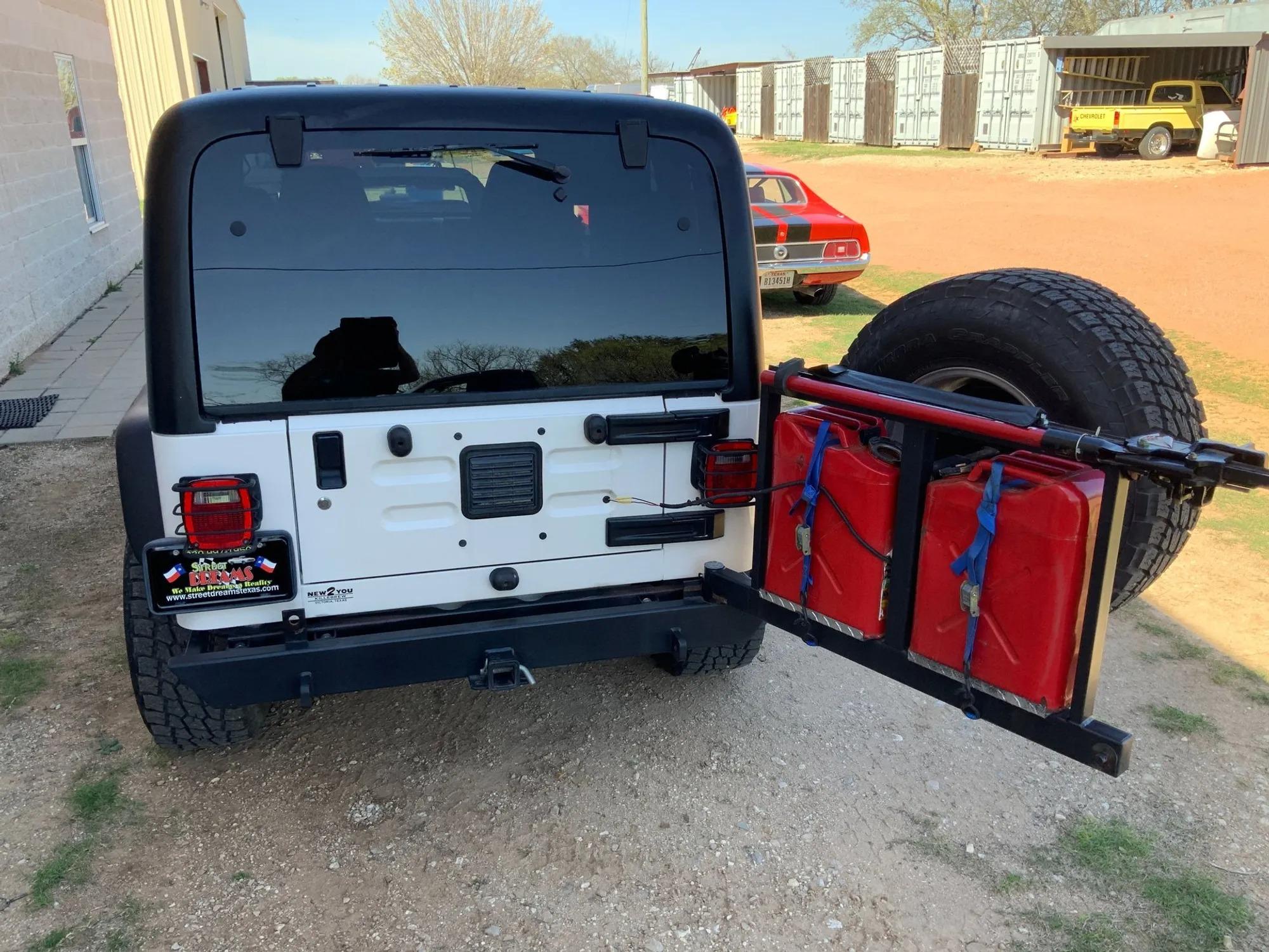 46k-Mile 2006 Jeep Wrangler Unlimited LJ Sport 4×4