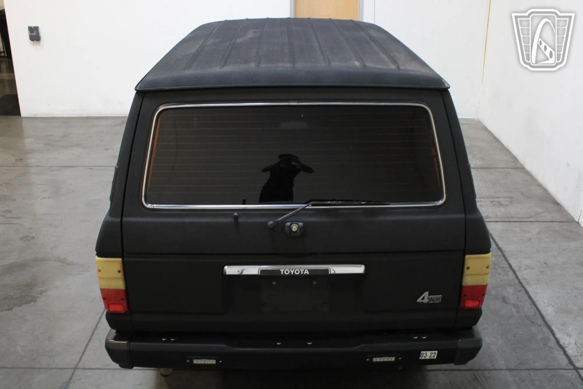 1985 Toyota Land Cruiser FJ60