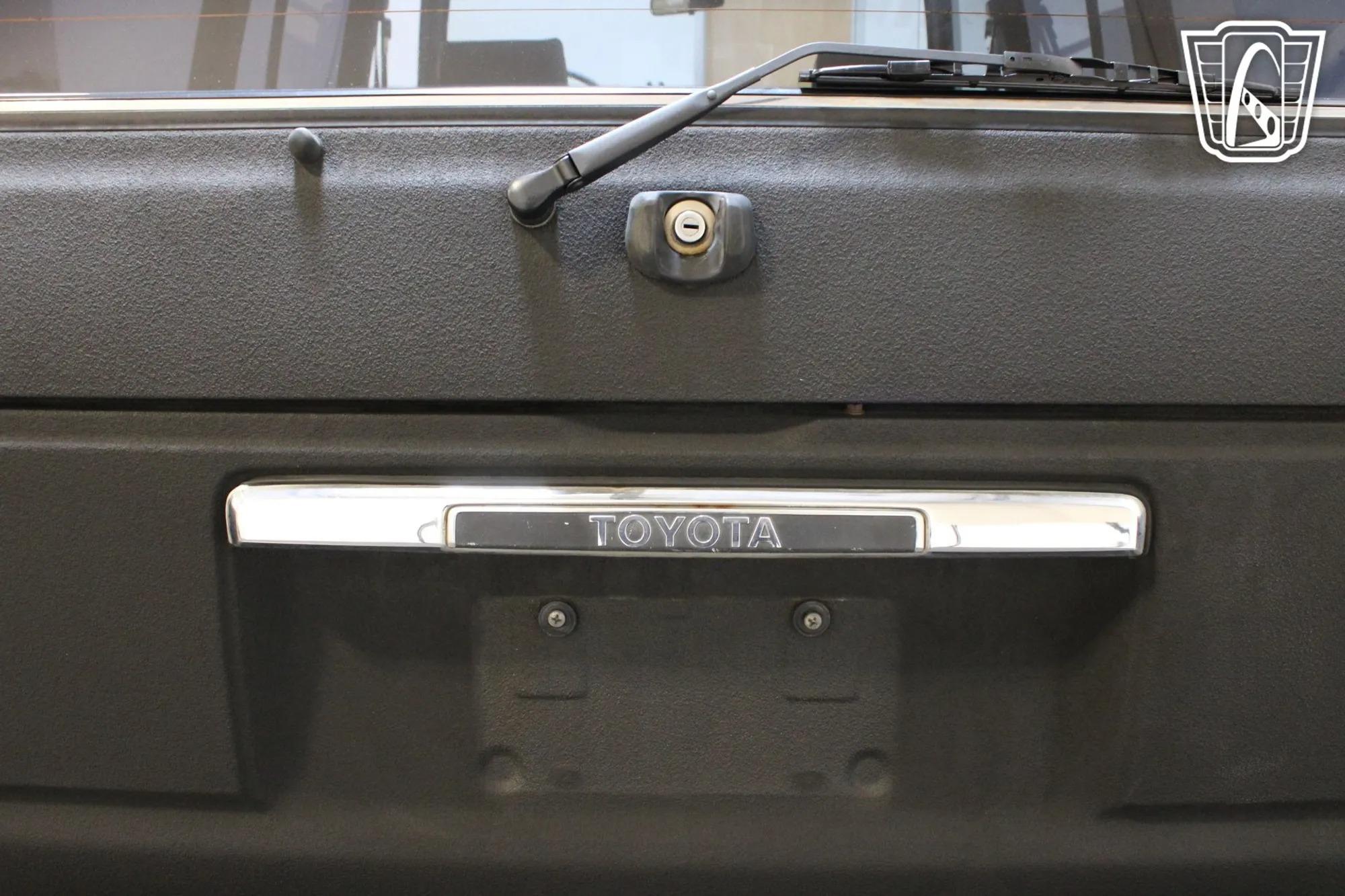 1985 Toyota Land Cruiser FJ60