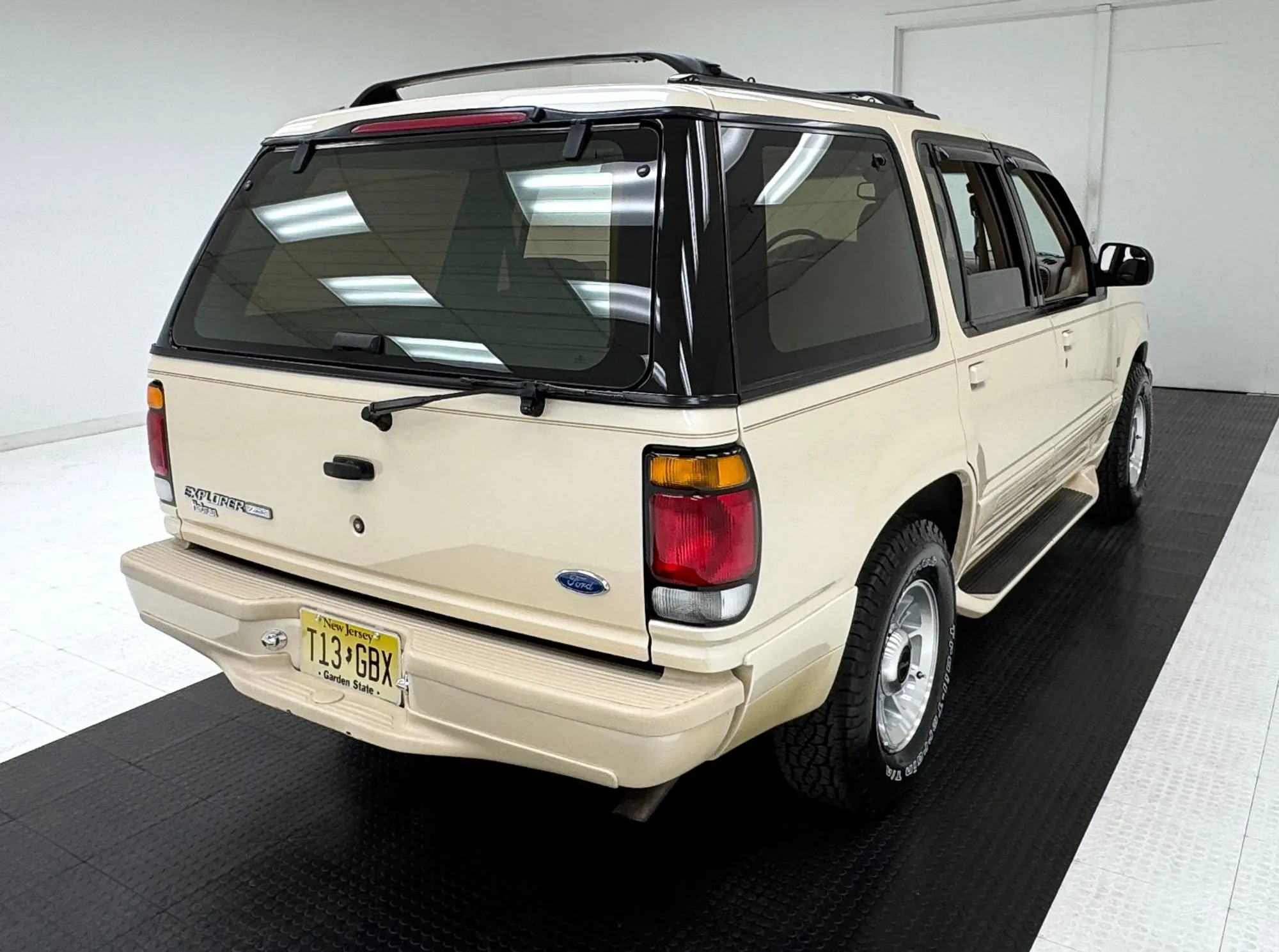 1997 Ford Explorer Limited AWD - 5