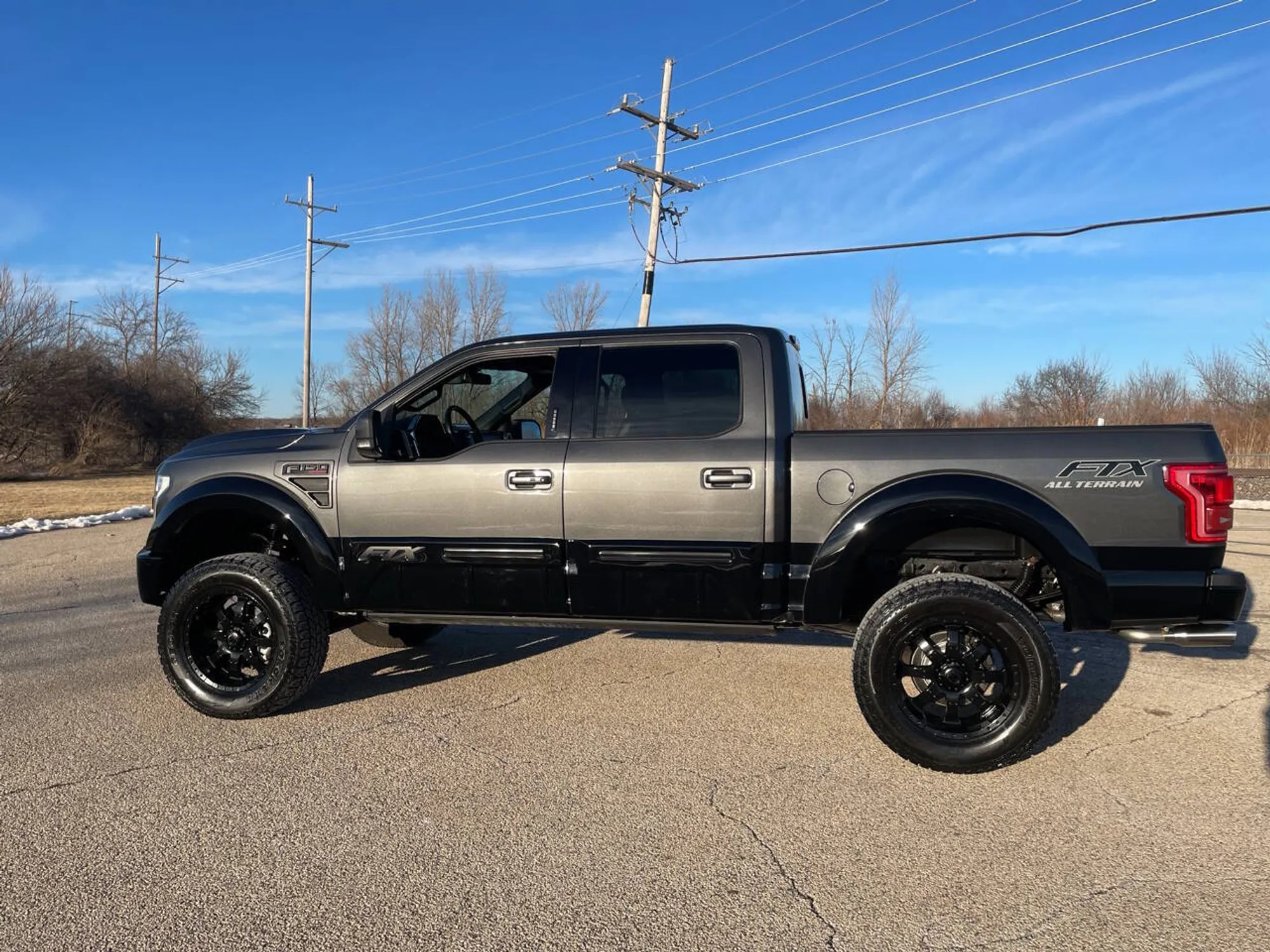 2016 Ford F-150 Lariat - 2