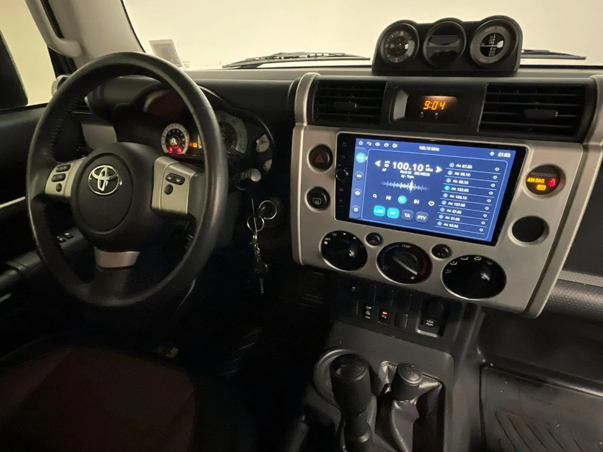 44k-Mile 2014 Toyota FJ Cruiser Trail Teams Ultimate Edition