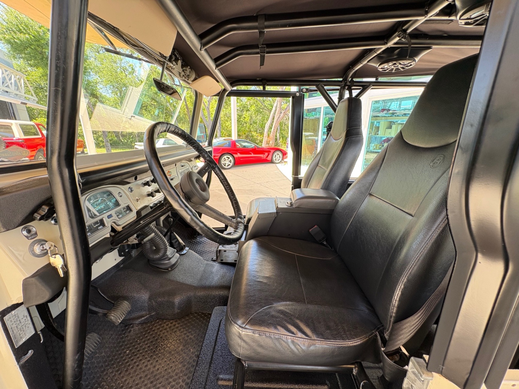 Restored 1972 Toyota Land Cruiser FJ40 - 3