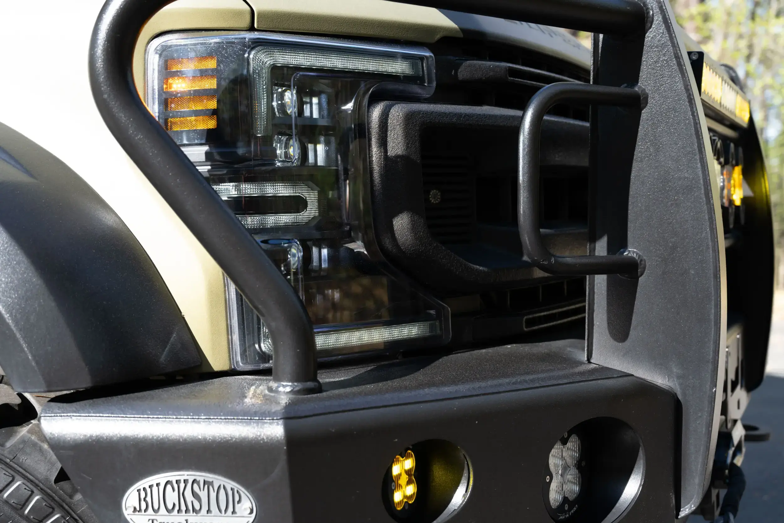 2021 Ford F-550 Expedition Vehicle