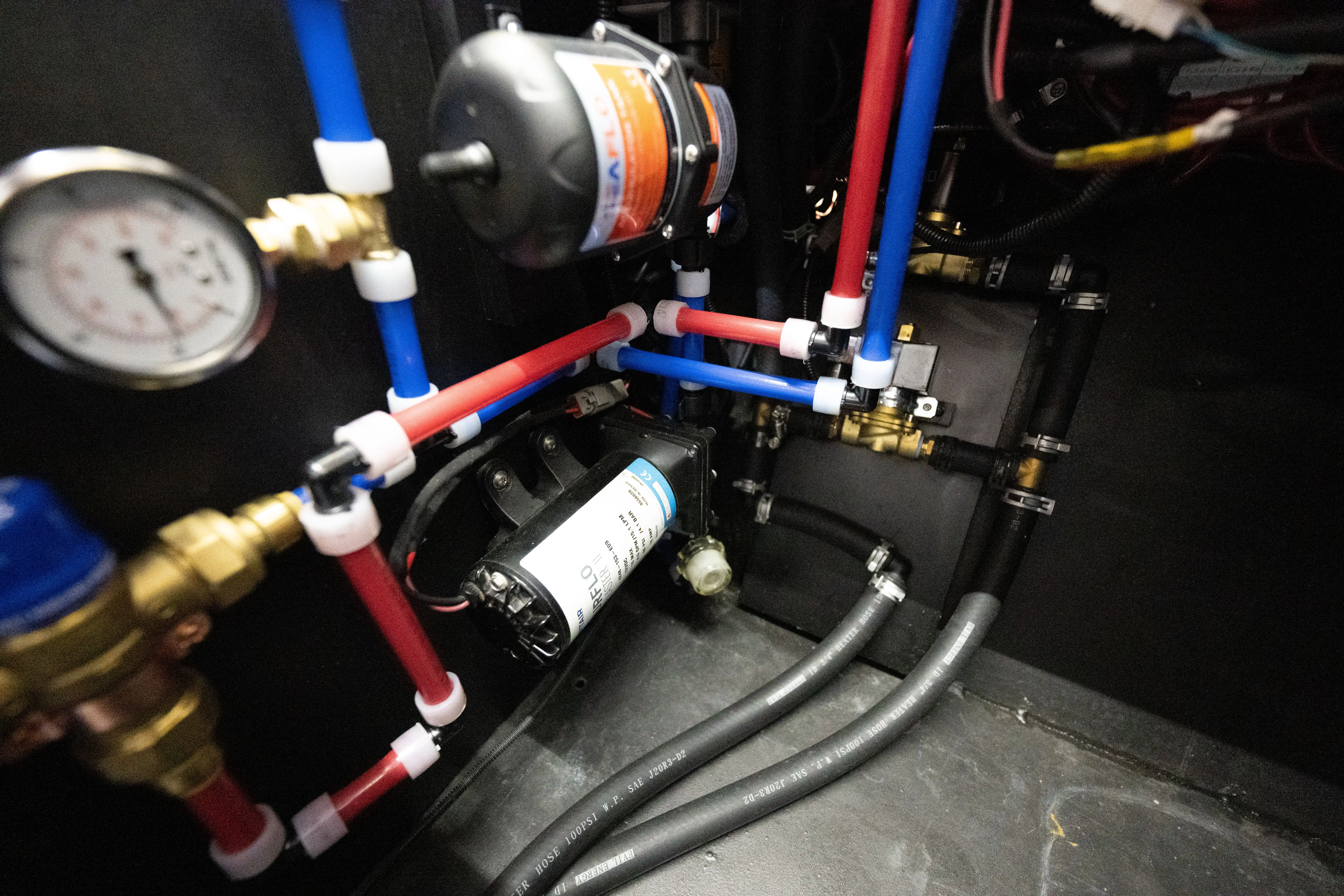 2021 Ford F-550 Expedition Vehicle