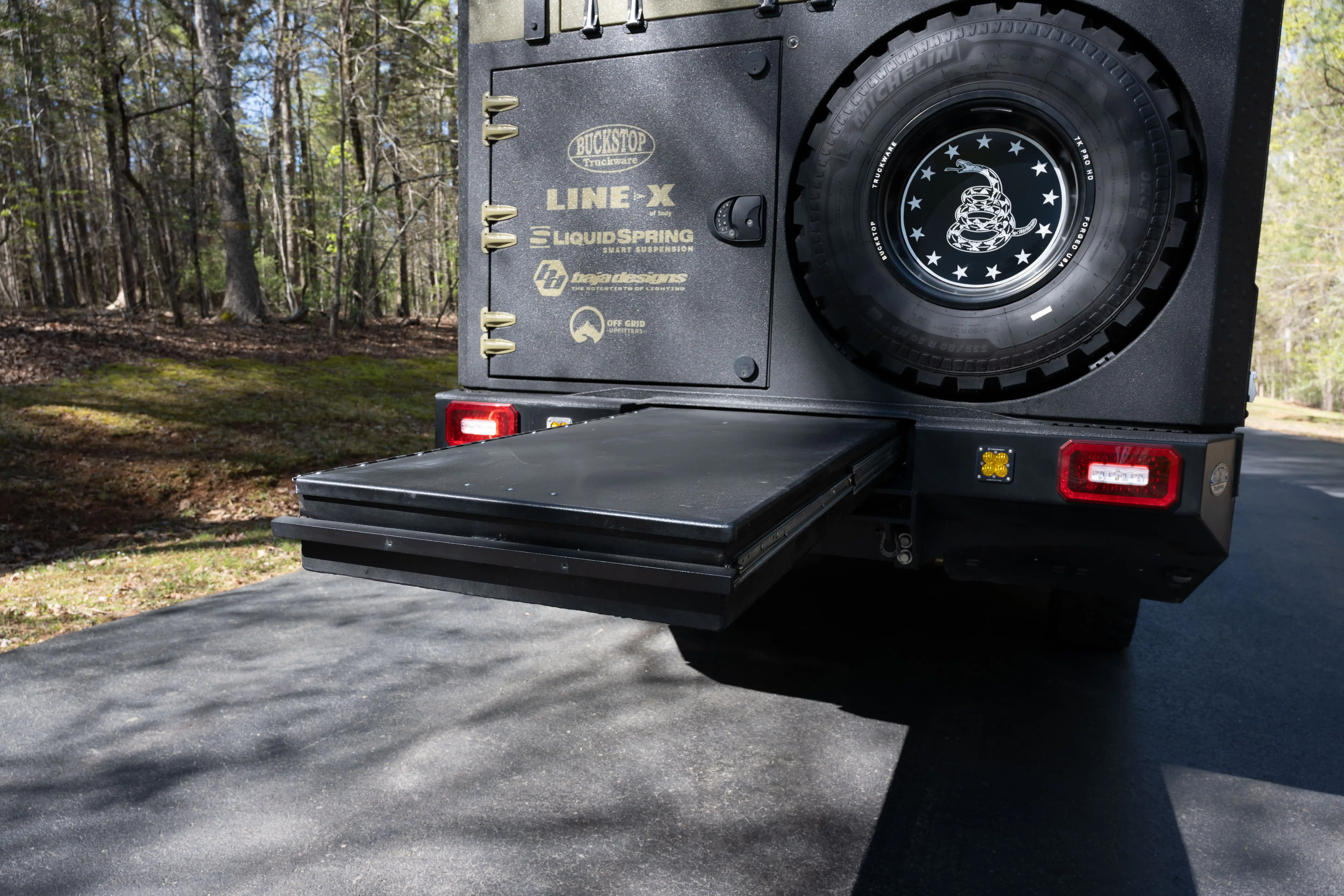 2021 Ford F-550 Expedition Vehicle