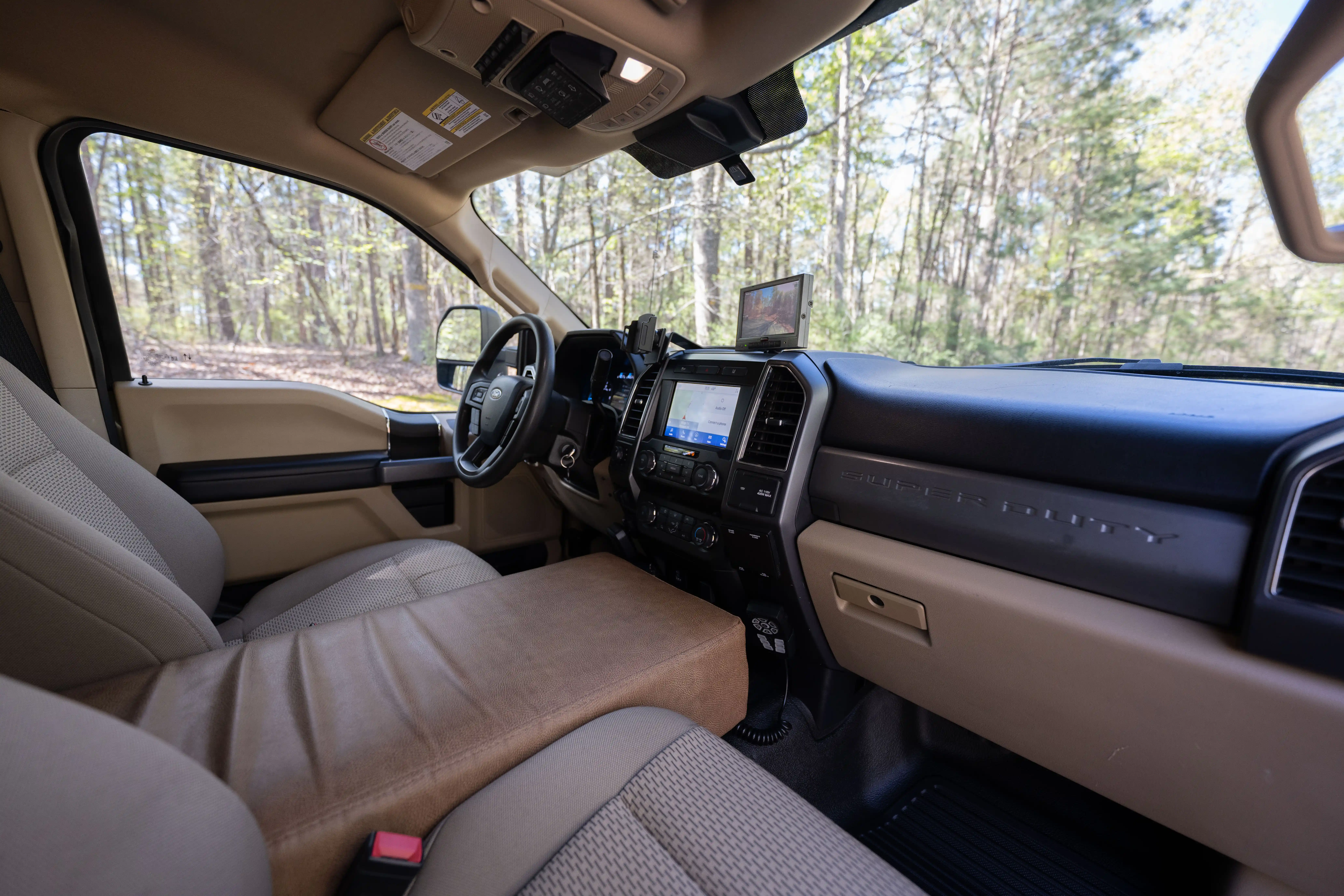 2021 Ford F-550 Expedition Vehicle