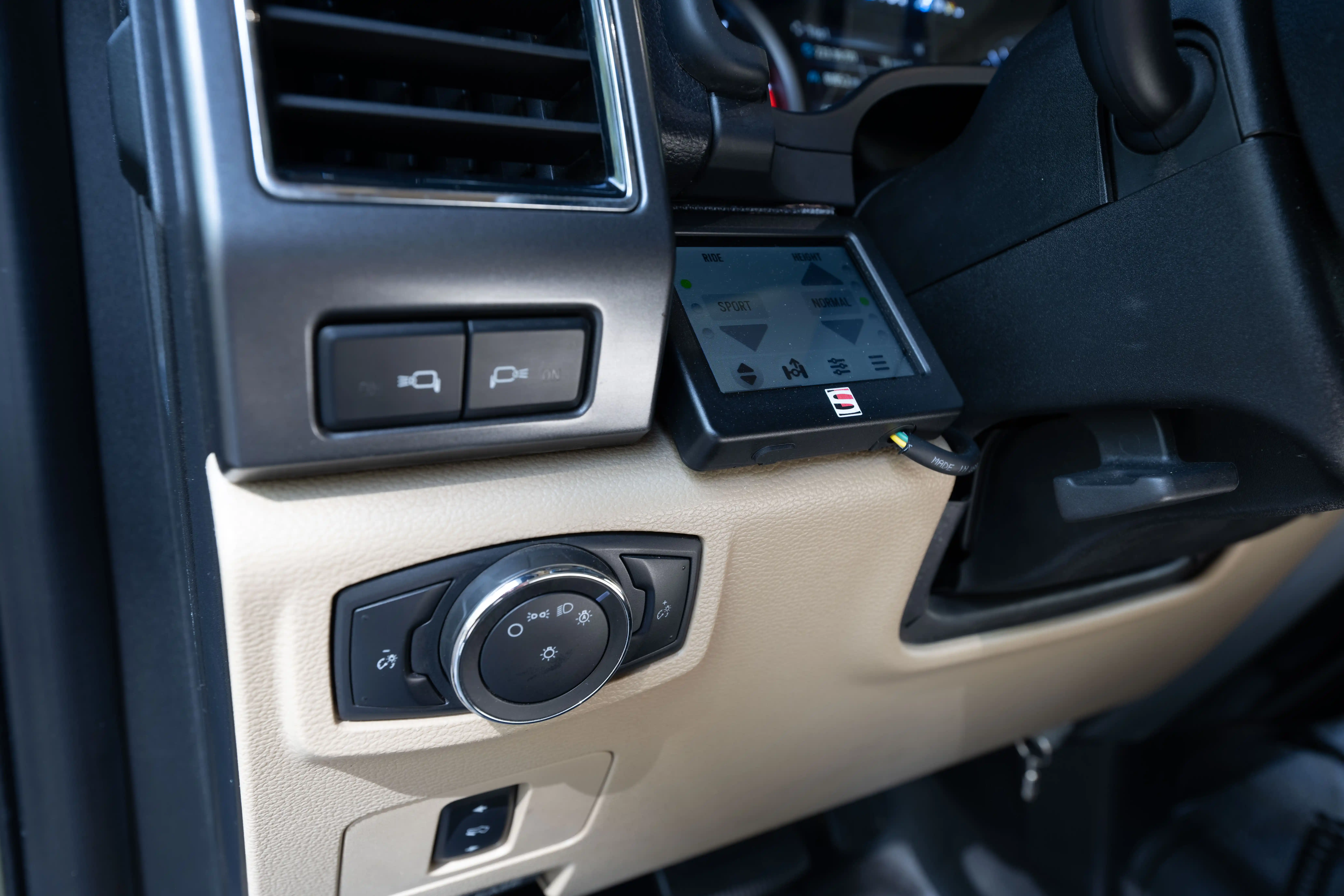 2021 Ford F-550 Expedition Vehicle