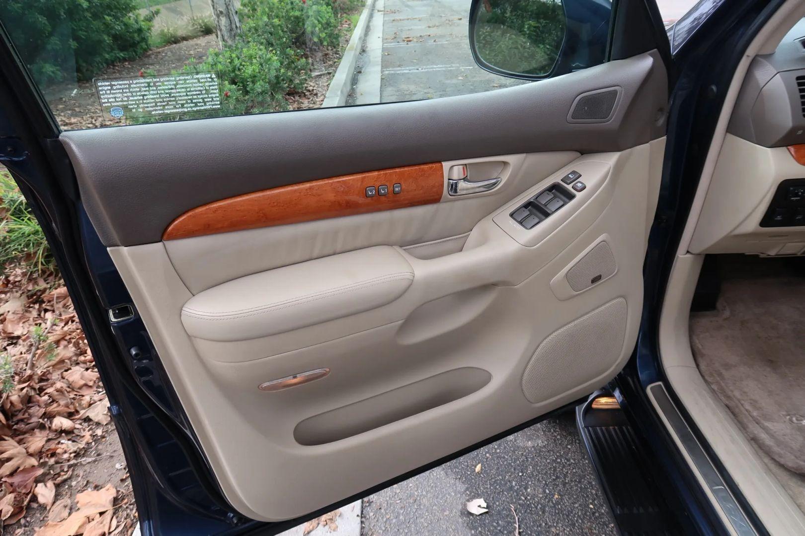 2004 Lexus GX 470