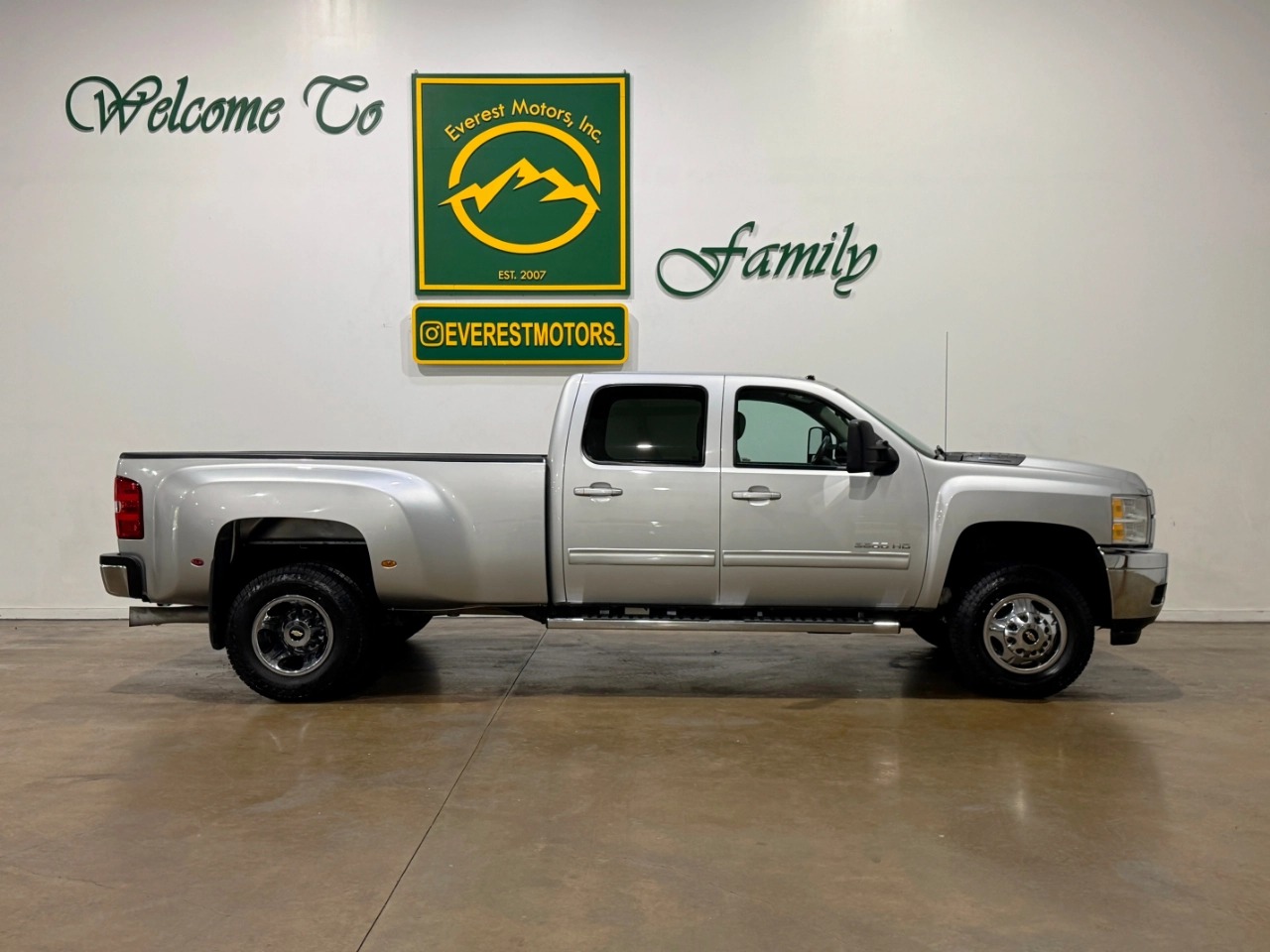 2011 Chevrolet Silverado 3500 LTZ - 2