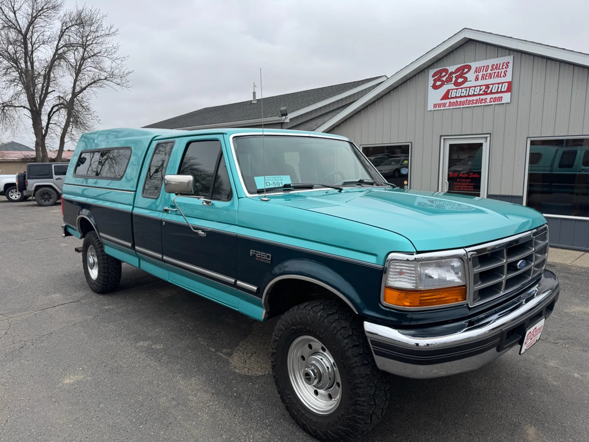 1996 Ford F-250 XLT - 2