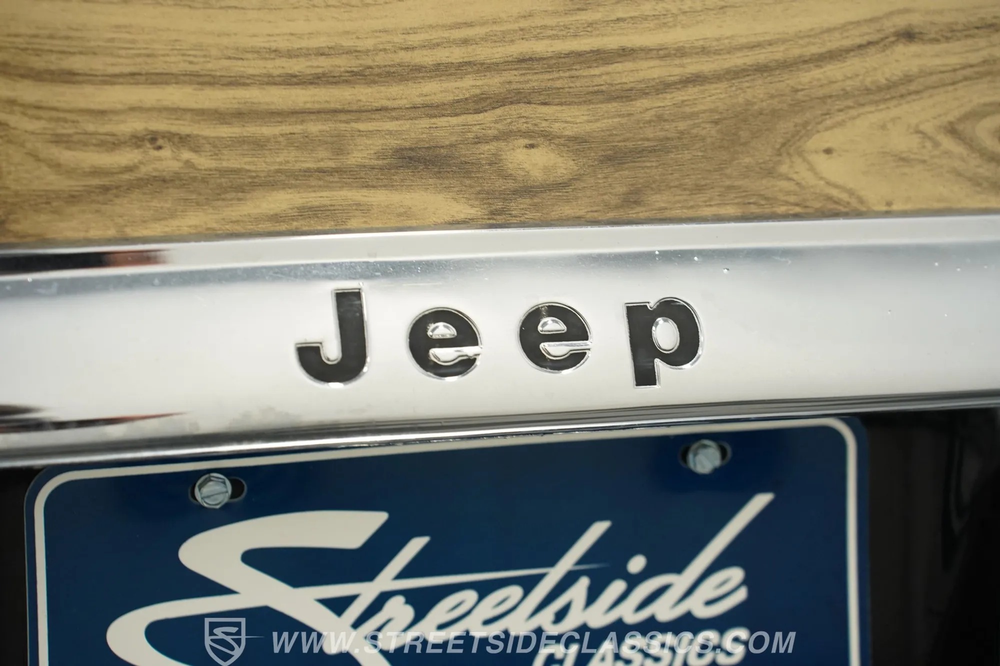 1988 Jeep Grand Wagoneer