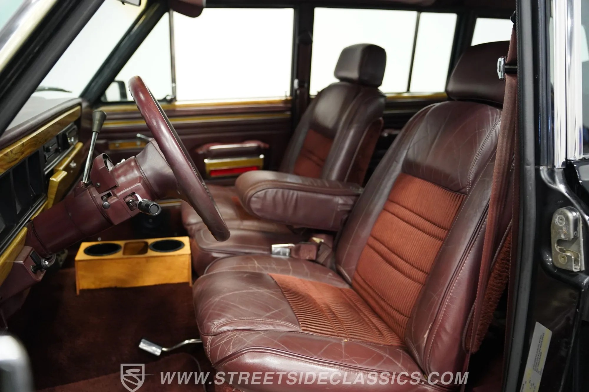 1988 Jeep Grand Wagoneer