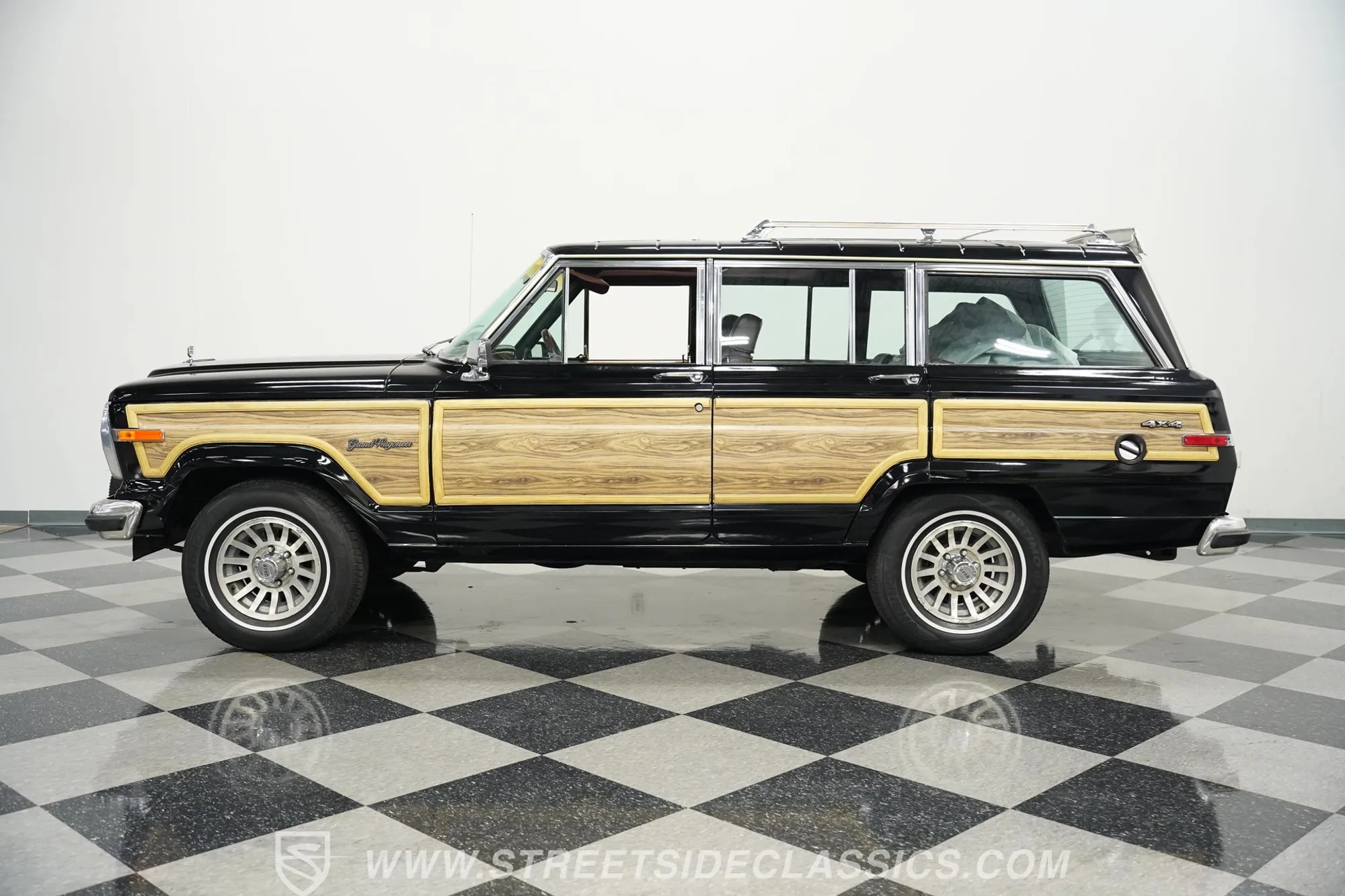 1988 Jeep Grand Wagoneer - 5