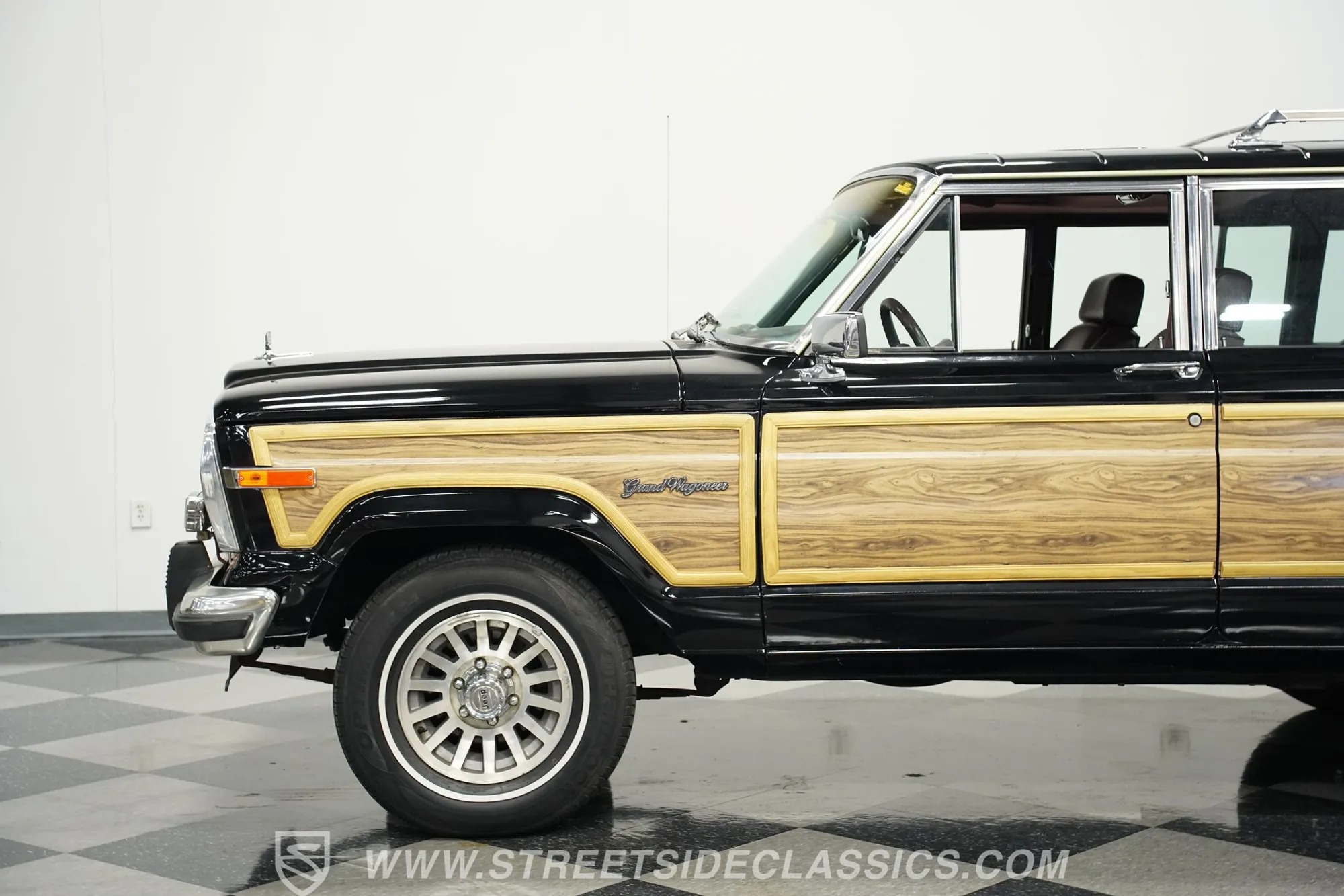 1988 Jeep Grand Wagoneer