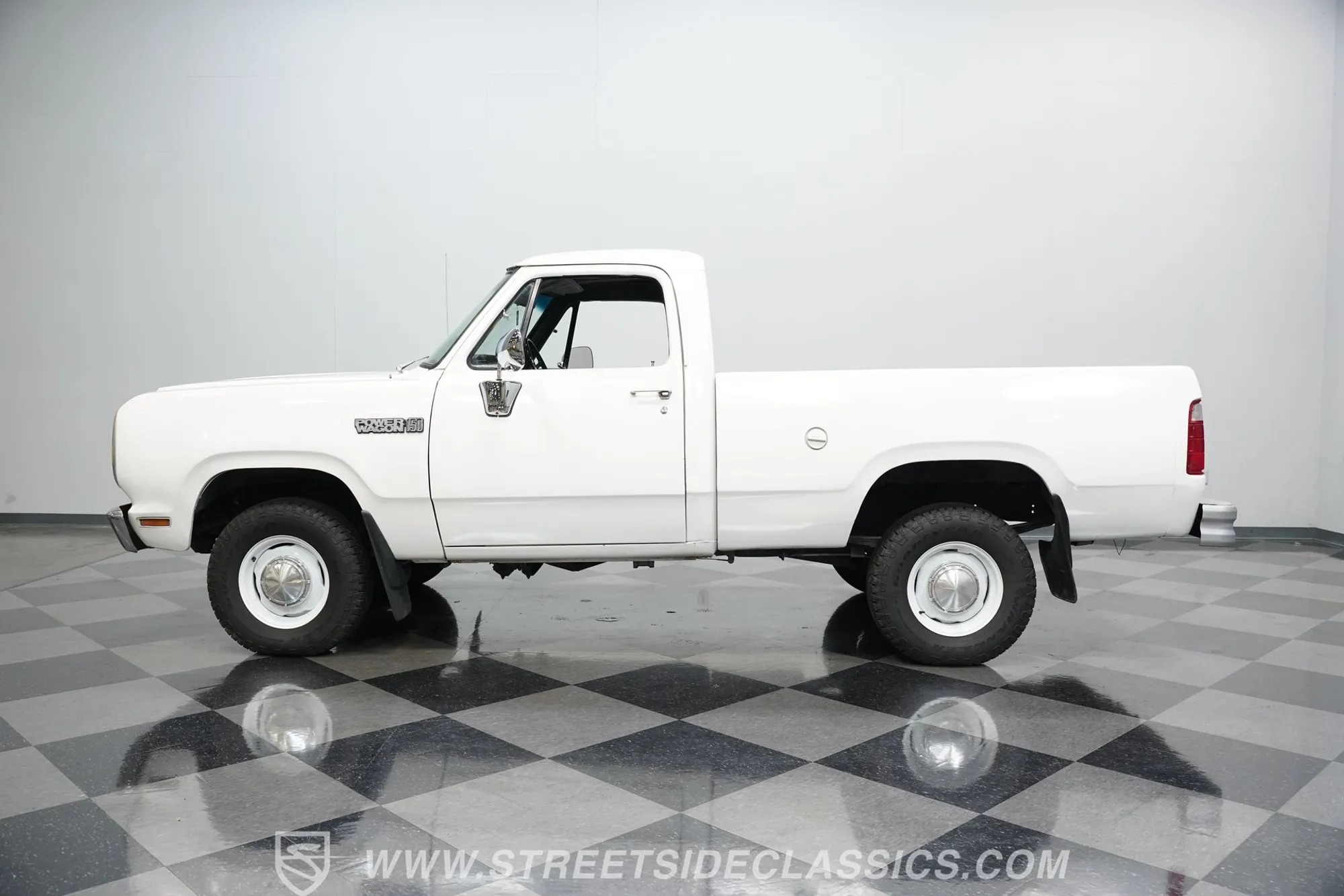 1979 Dodge W100 Power Wagon 4×4 - 2