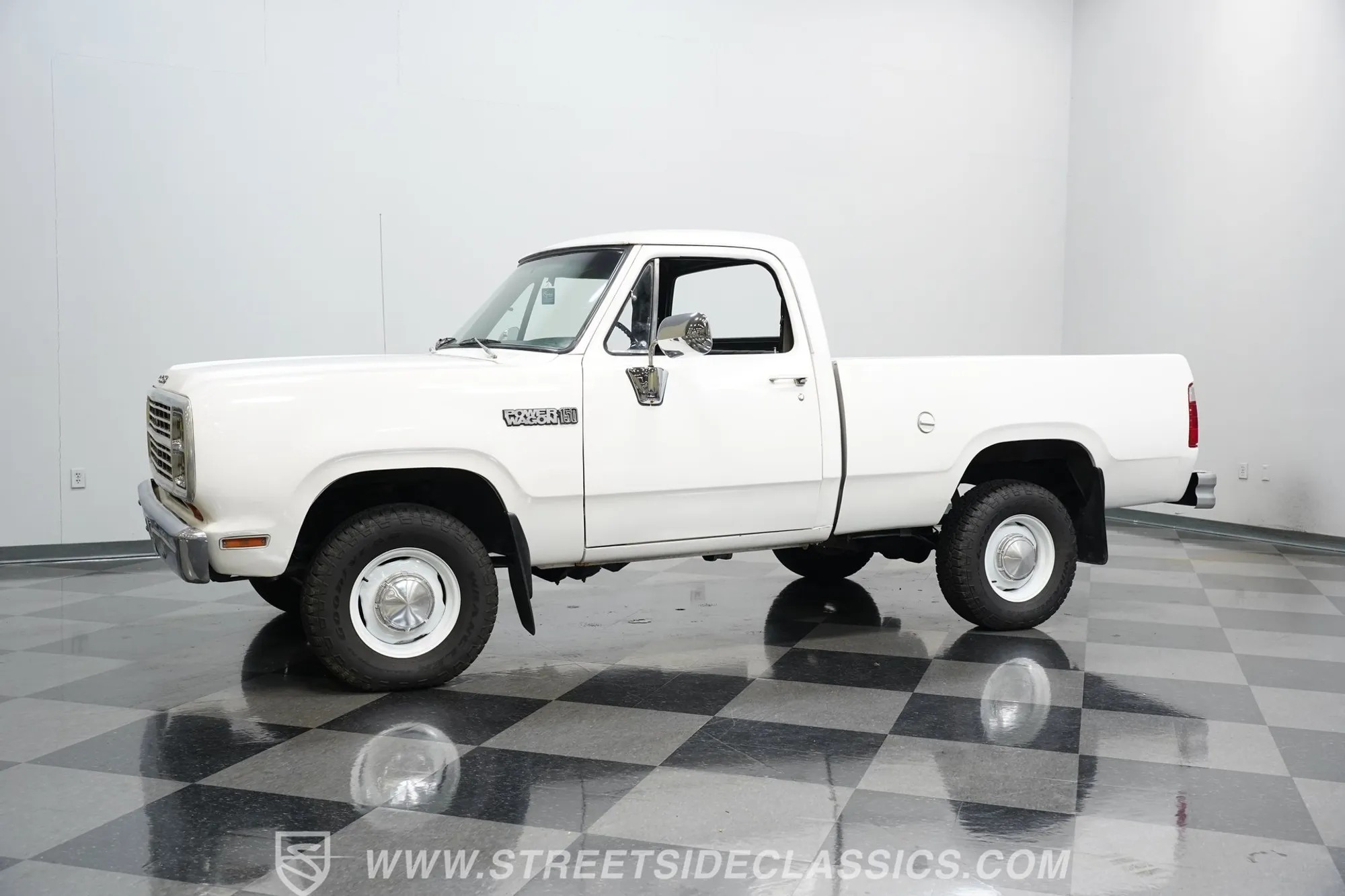 1979 Dodge W100 Power Wagon 4×4 - 3