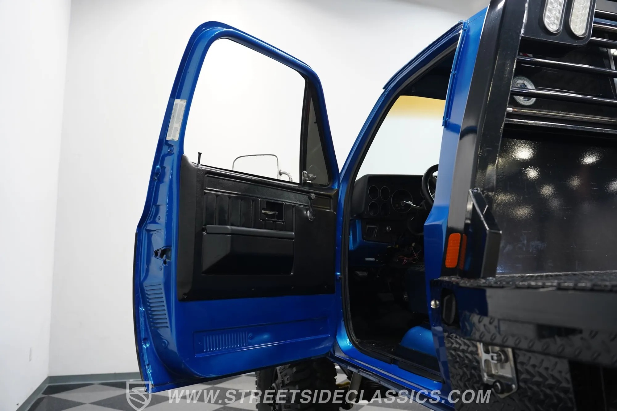 1984 Chevrolet K10 4×4 Dually