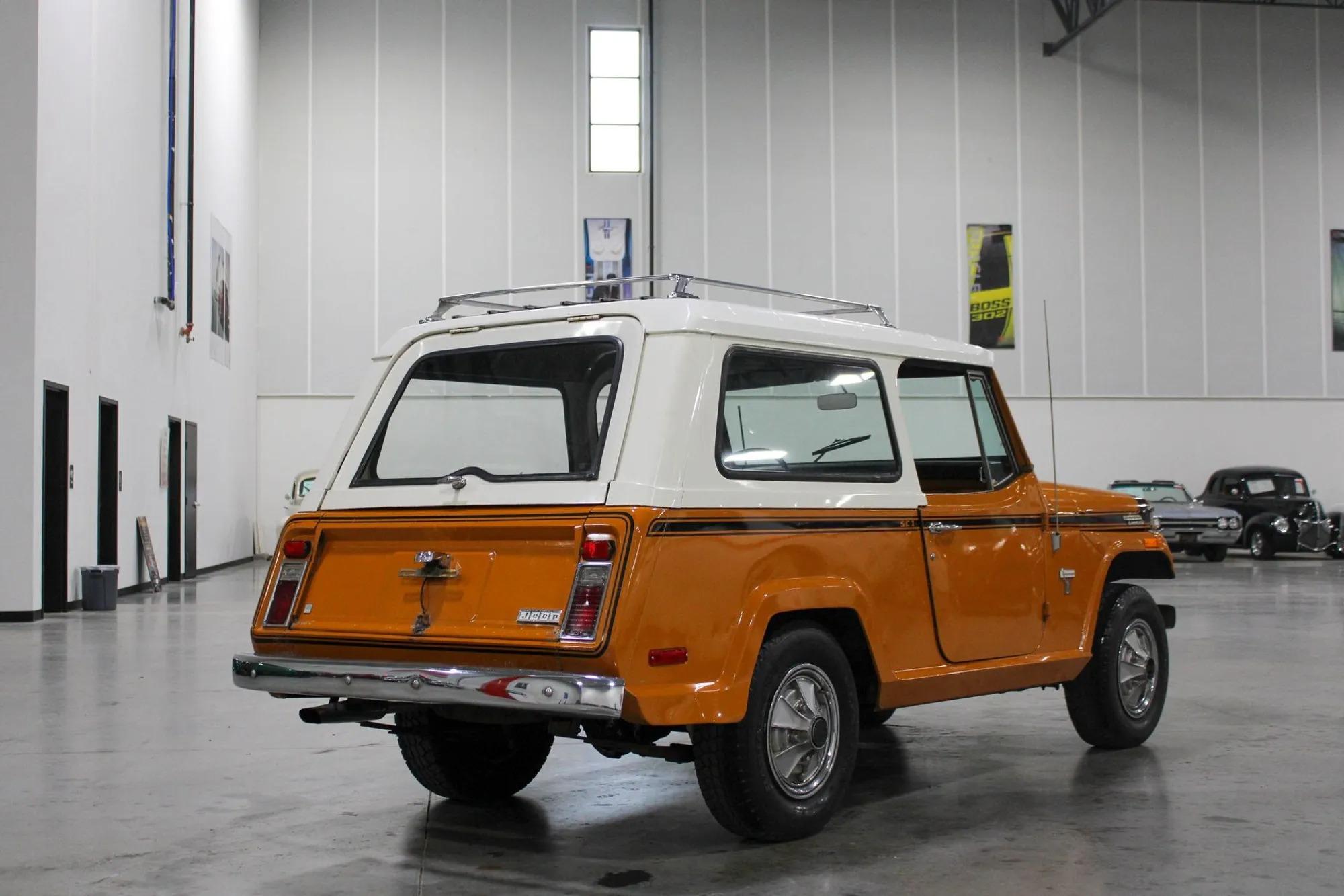 1971 Jeep Jeepster SC-1 Sport Commando - 4