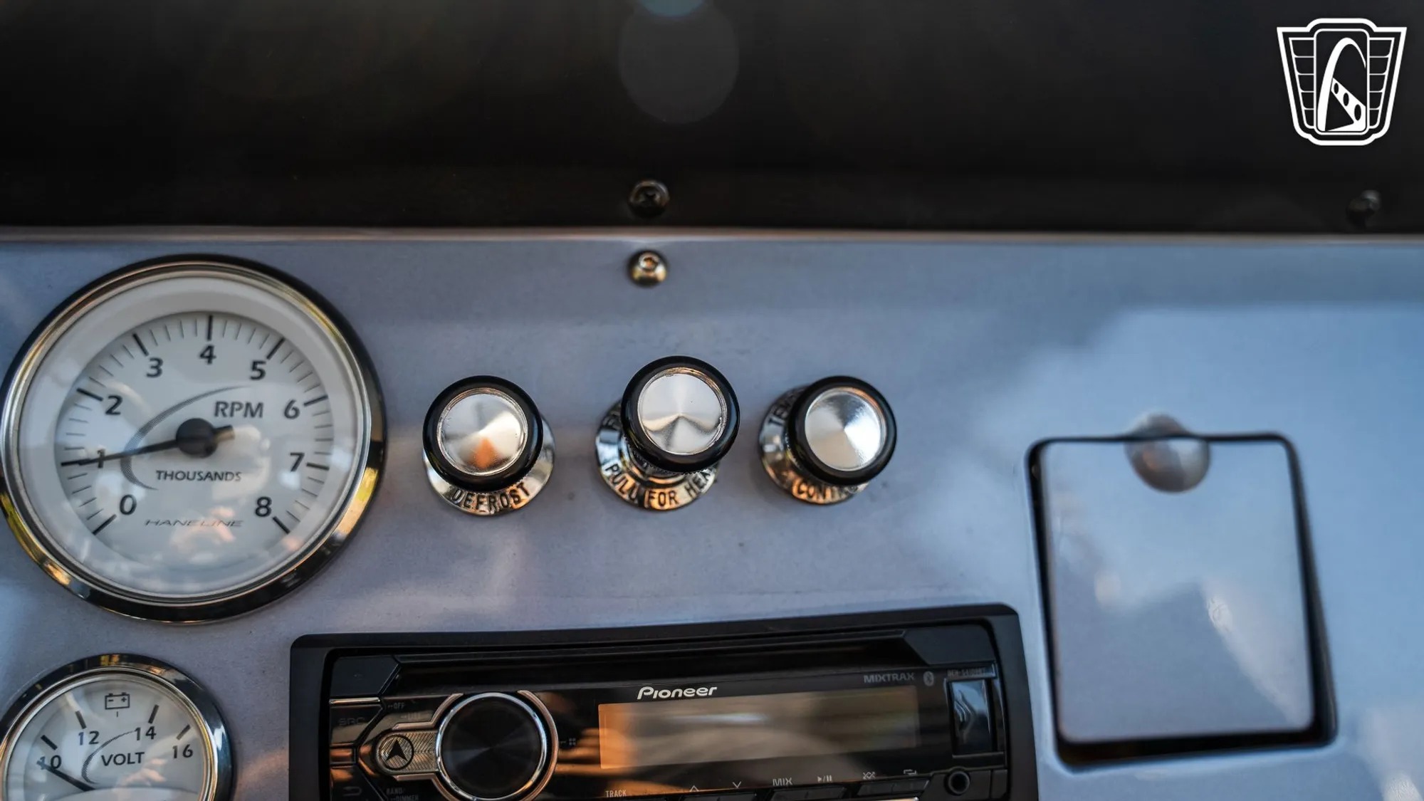 1975 Ford Bronco Restomod