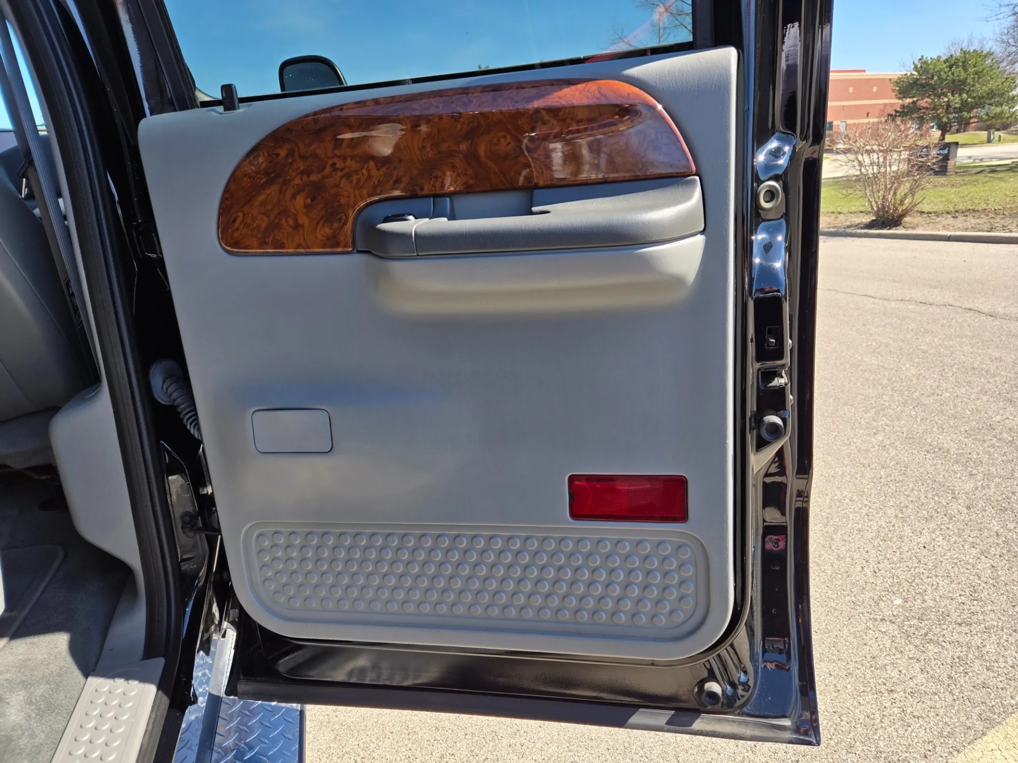 57k-Mile 2002 Ford F-350 Super Duty Lariat LE