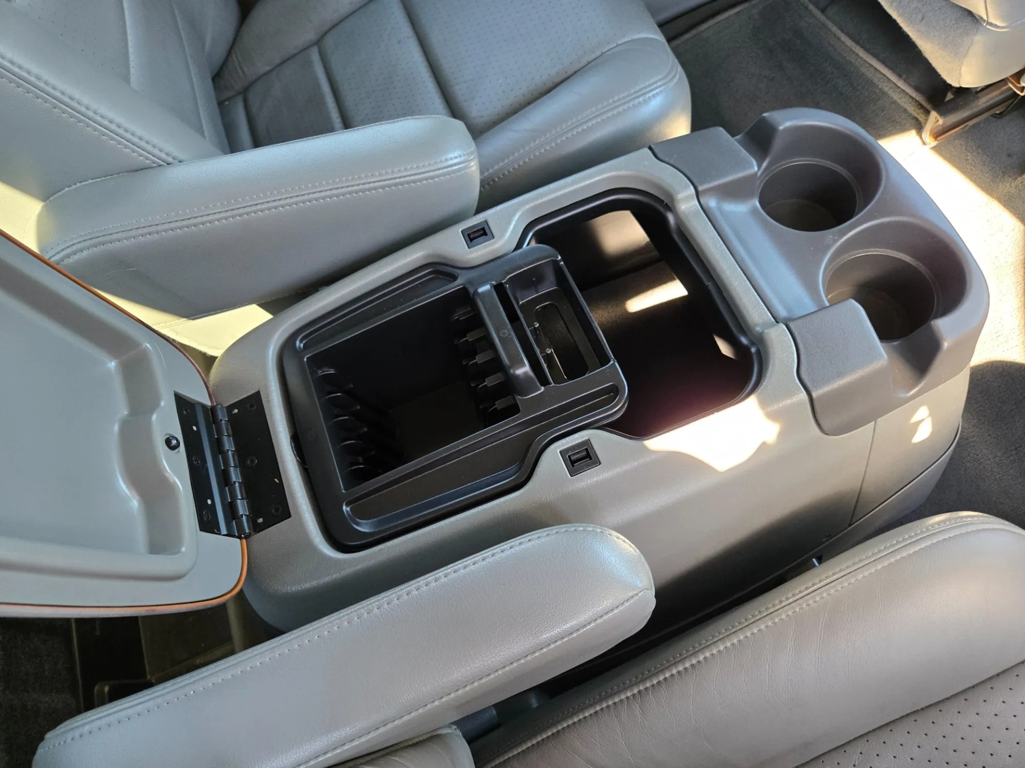 57k-Mile 2002 Ford F-350 Super Duty Lariat LE