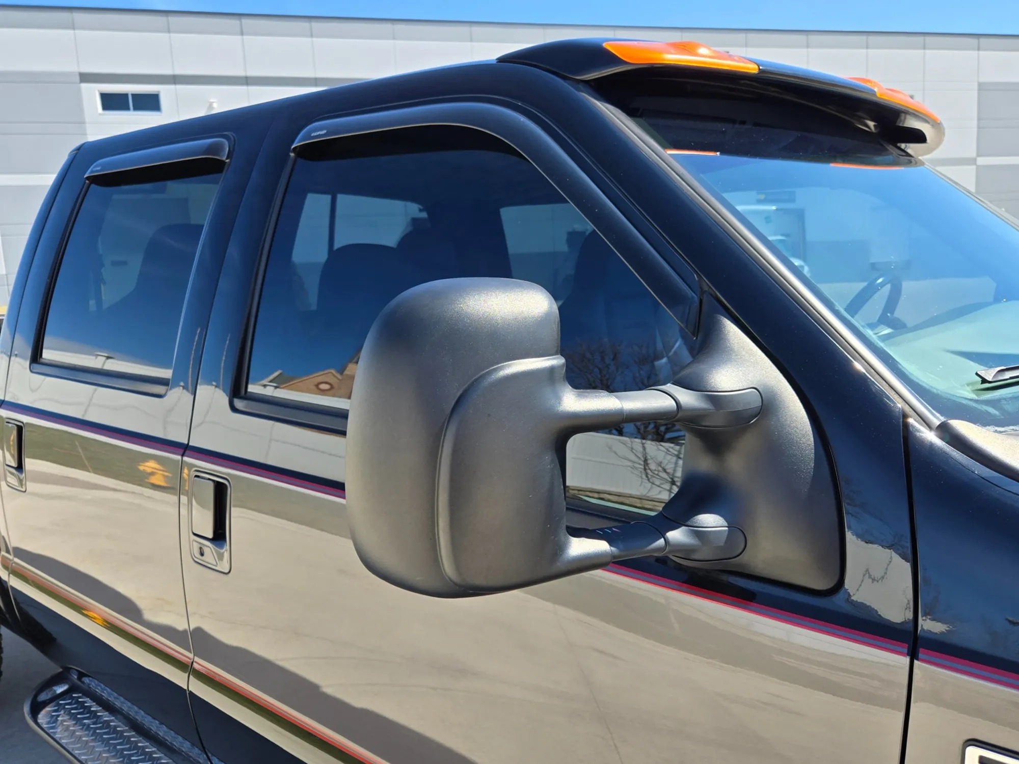 57k-Mile 2002 Ford F-350 Super Duty Lariat LE