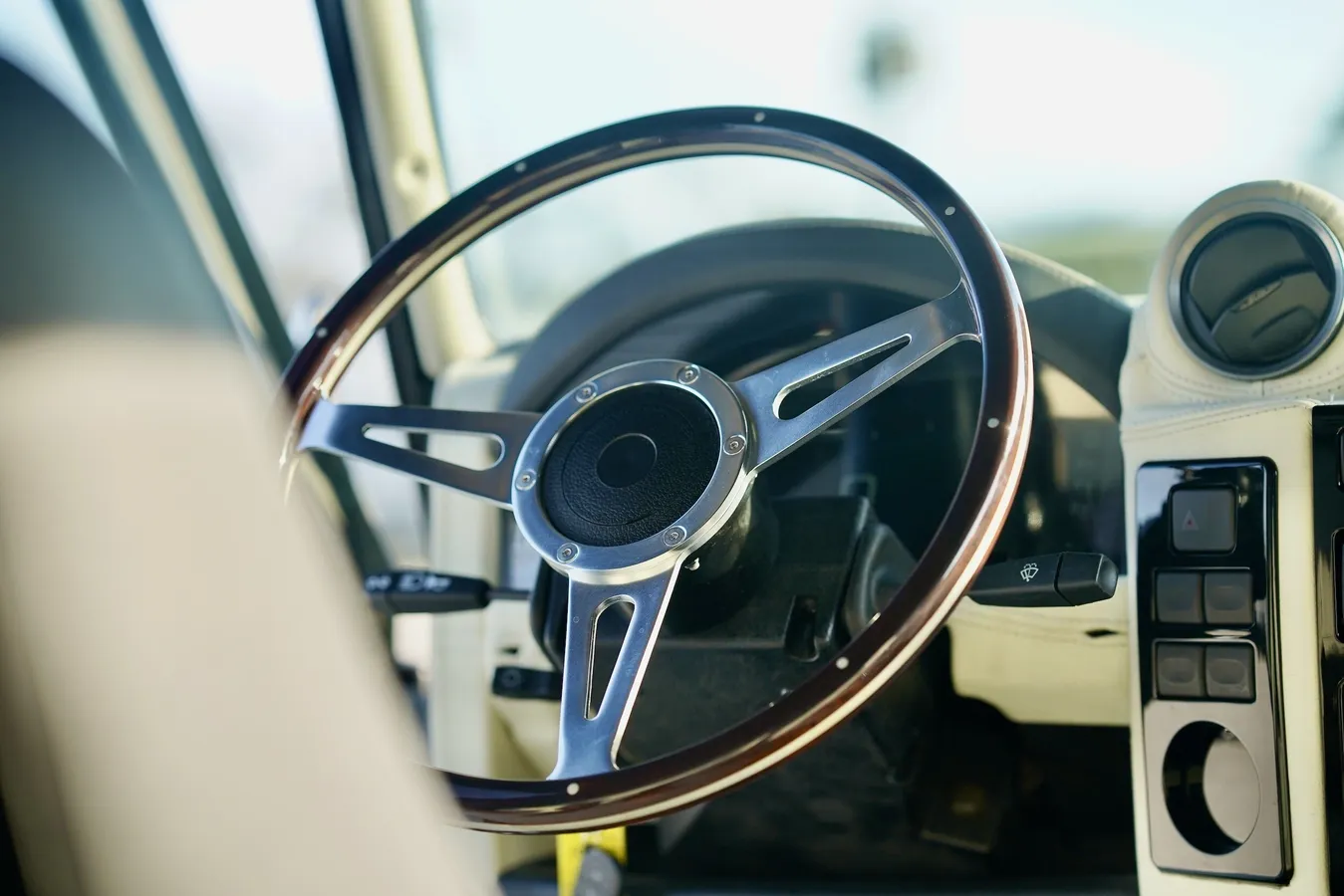 Restomod 1997 Land Rover Defender 90 Soft Top