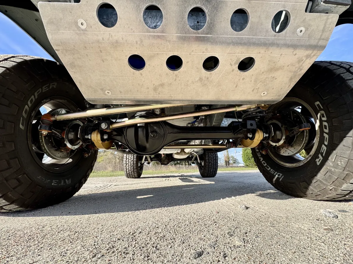 Restomod 1997 Land Rover Defender 90 Soft Top