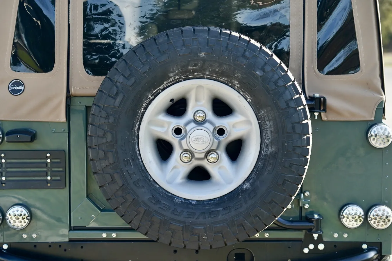 Restomod 1997 Land Rover Defender 90 Soft Top