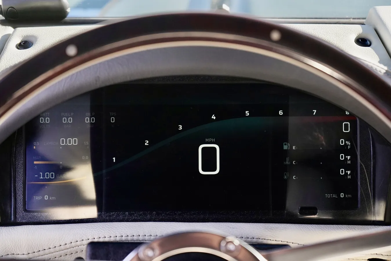 Restomod 1997 Land Rover Defender 90 Soft Top