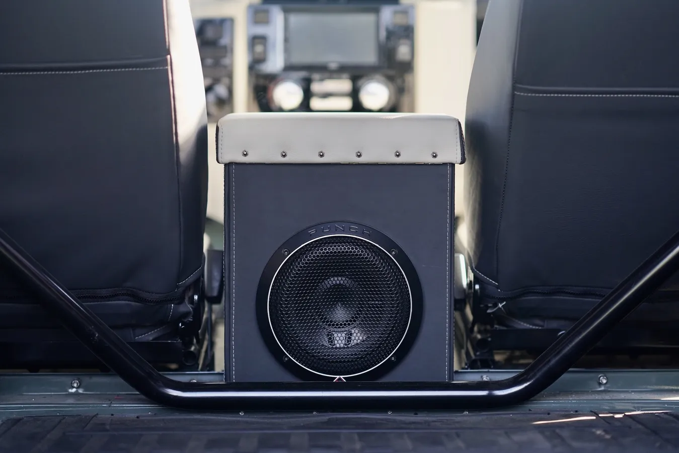 Restomod 1997 Land Rover Defender 90 Soft Top