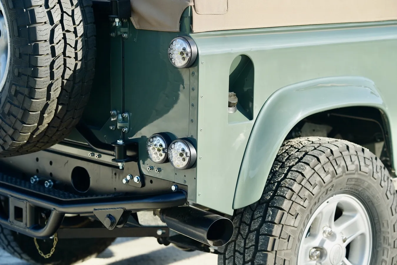 Restomod 1997 Land Rover Defender 90 Soft Top