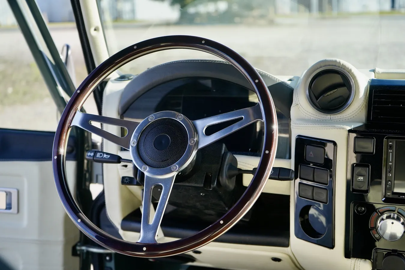 Restomod 1997 Land Rover Defender 90 Soft Top