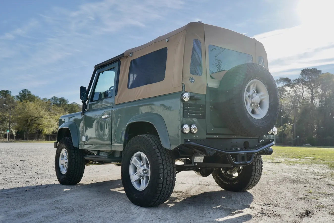 Restomod 1997 Land Rover Defender 90 Soft Top
