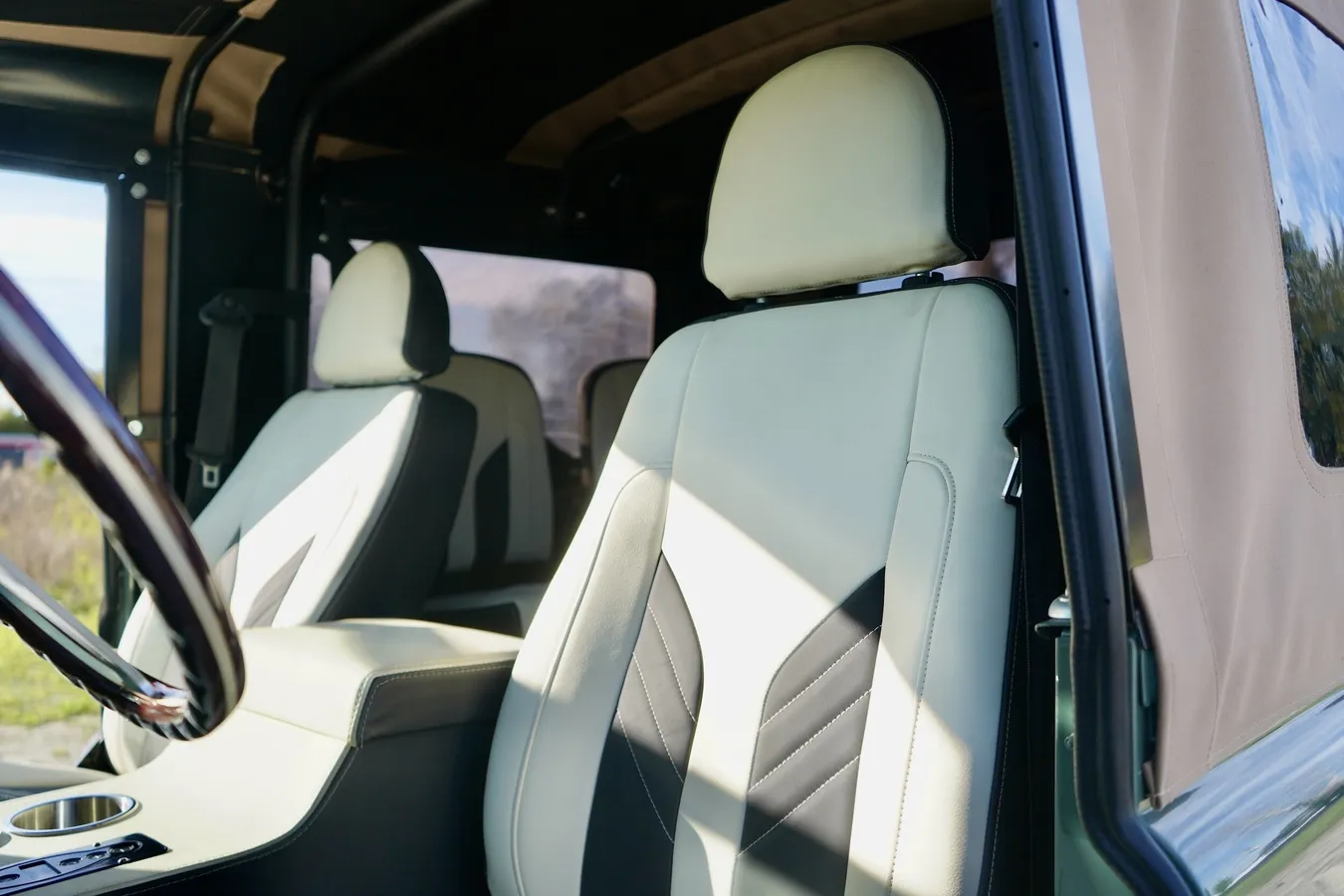 Restomod 1997 Land Rover Defender 90 Soft Top