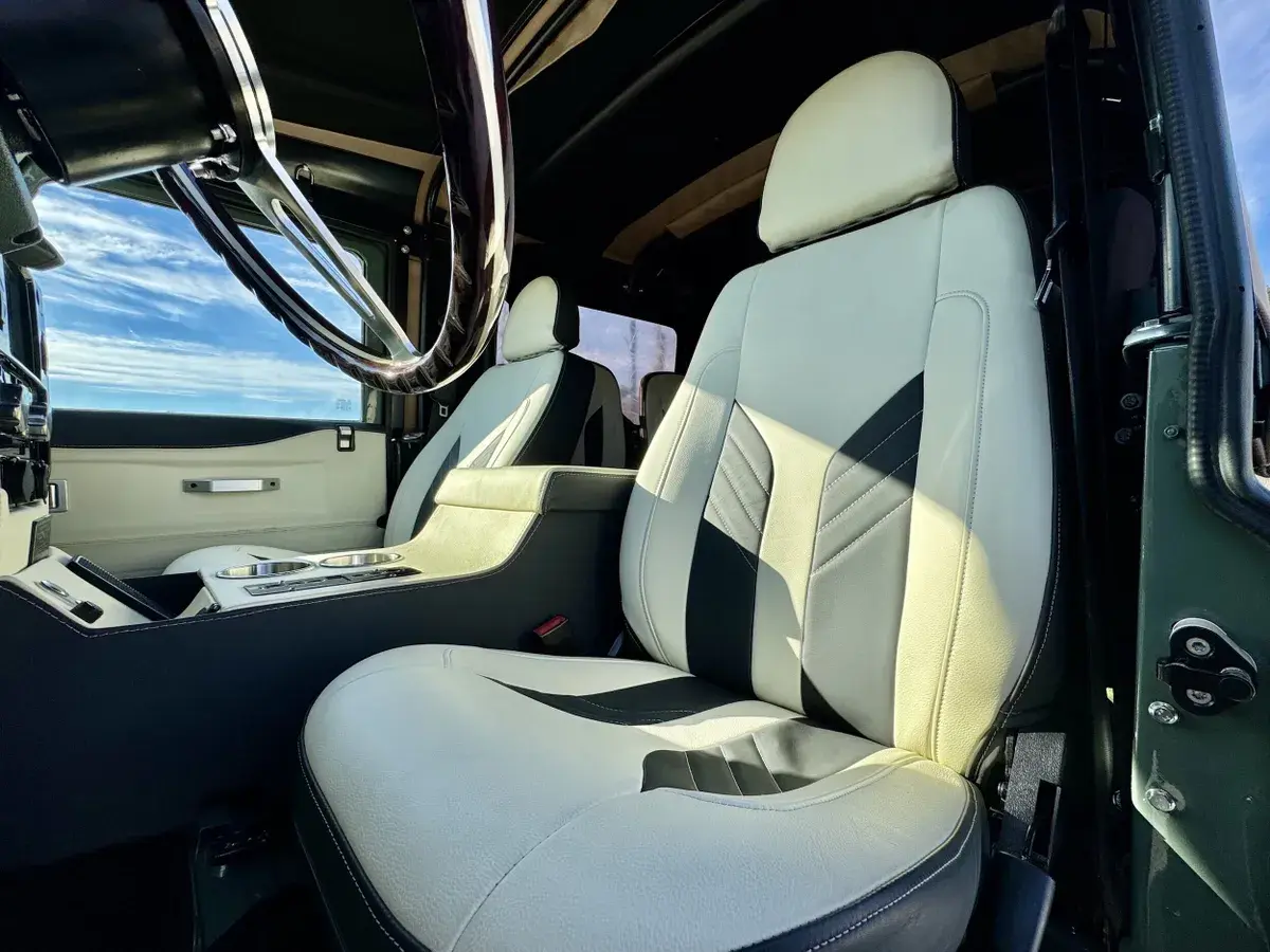 Restomod 1997 Land Rover Defender 90 Soft Top