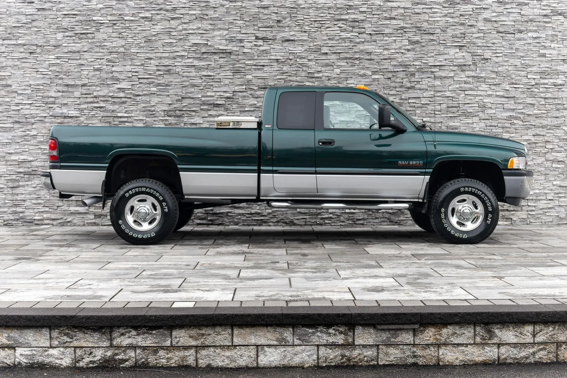 2001 Dodge Ram 2500 X-Cab