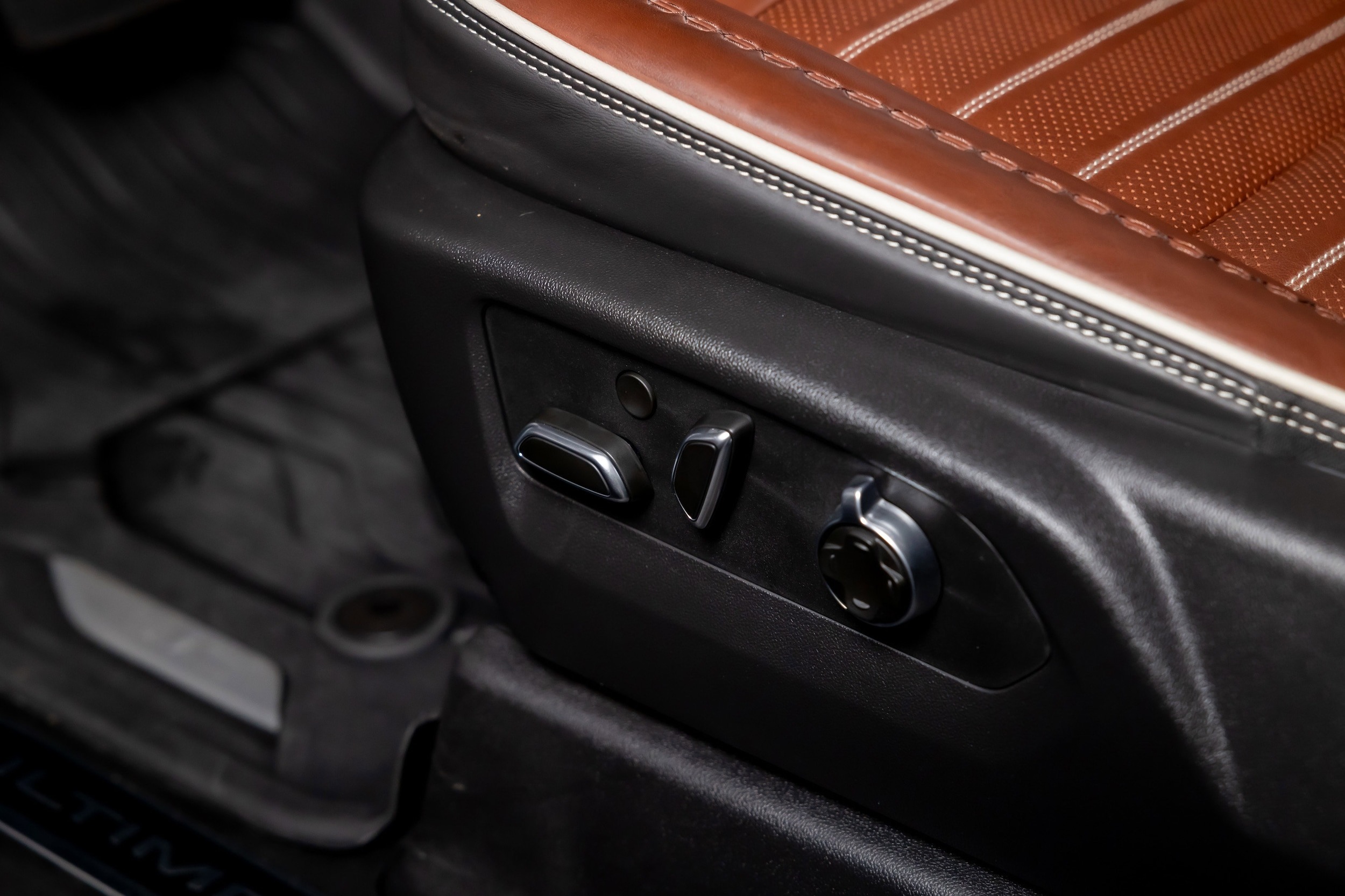 2025 GMC Sierra 3500 HD Denali Ultimate